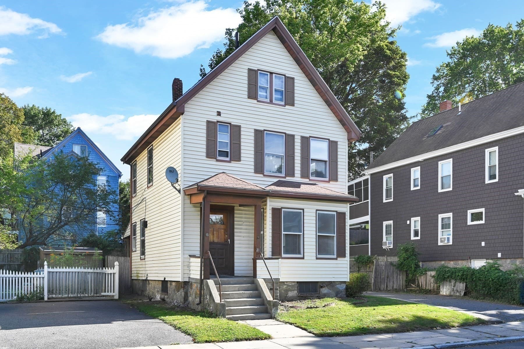 Single Family Residence at 21 Ardale St, Boston MA 02131, Boston, photo 2 of 29
