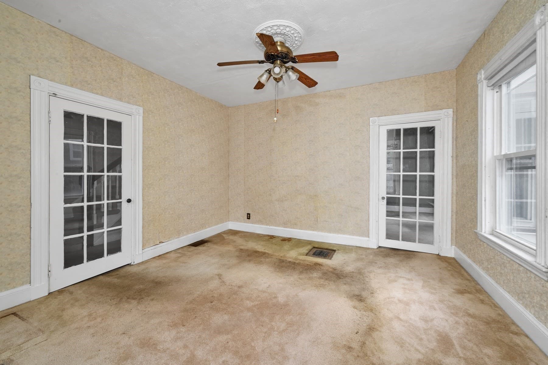 Single Family Residence at 21 Ardale St, Boston MA 02131, Boston, photo 10 of 29