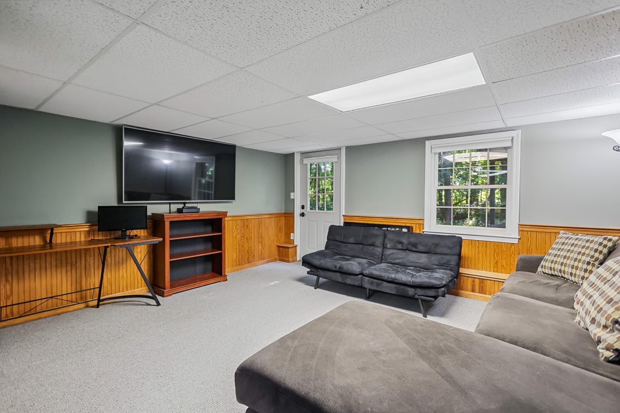 Single Family Residence at 2 Holly Lane, Haverhill MA 01835, Haverhill, photo 28 of 42