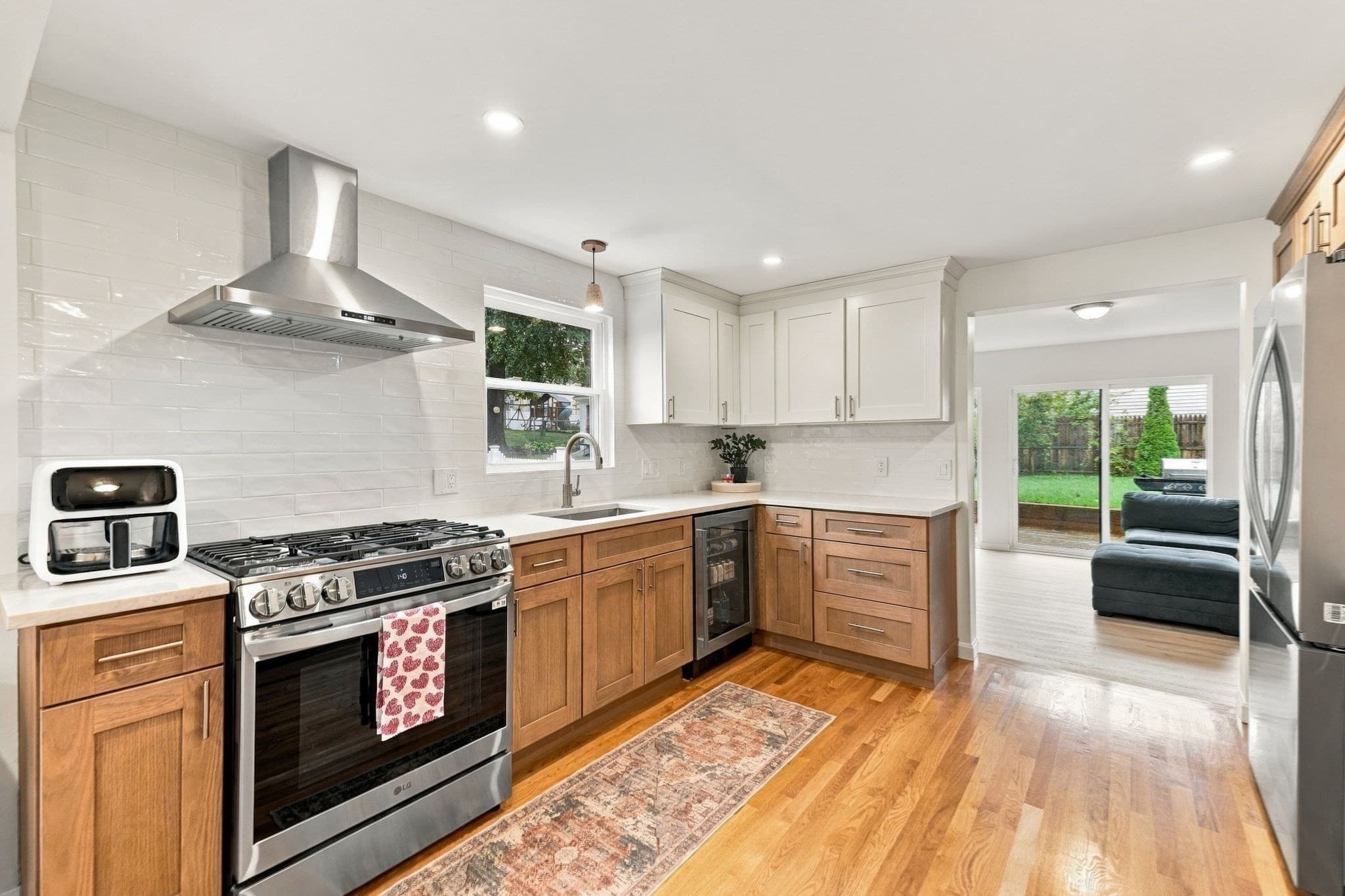 Single Family Residence at 59 Colonial Ave, Lynn MA 01904, Lynn, photo 3 of 42