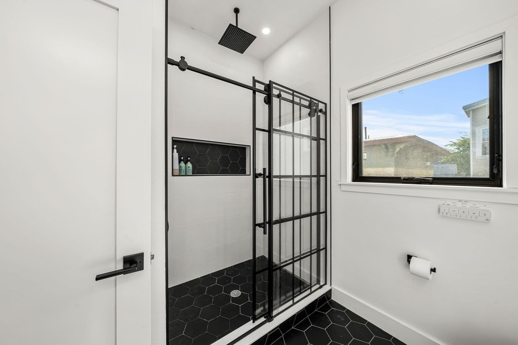 Condominium at 86 Princeton St # 3, Boston MA 02128, Boston, photo 20 of 37