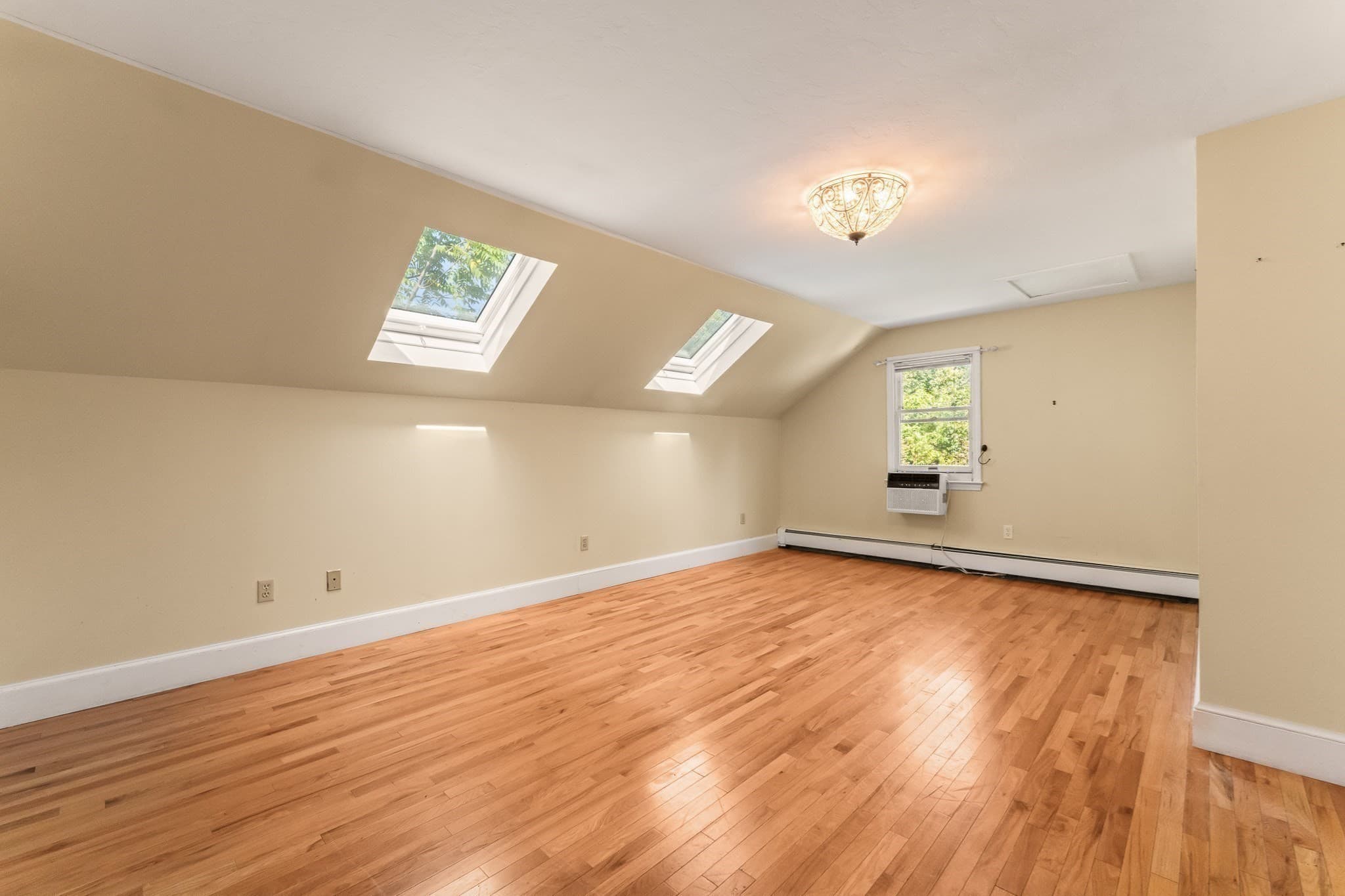 Single Family Residence at 24 Spear Ave, East Bridgewater MA 02333, East Bridgewater, photo 17 of 40