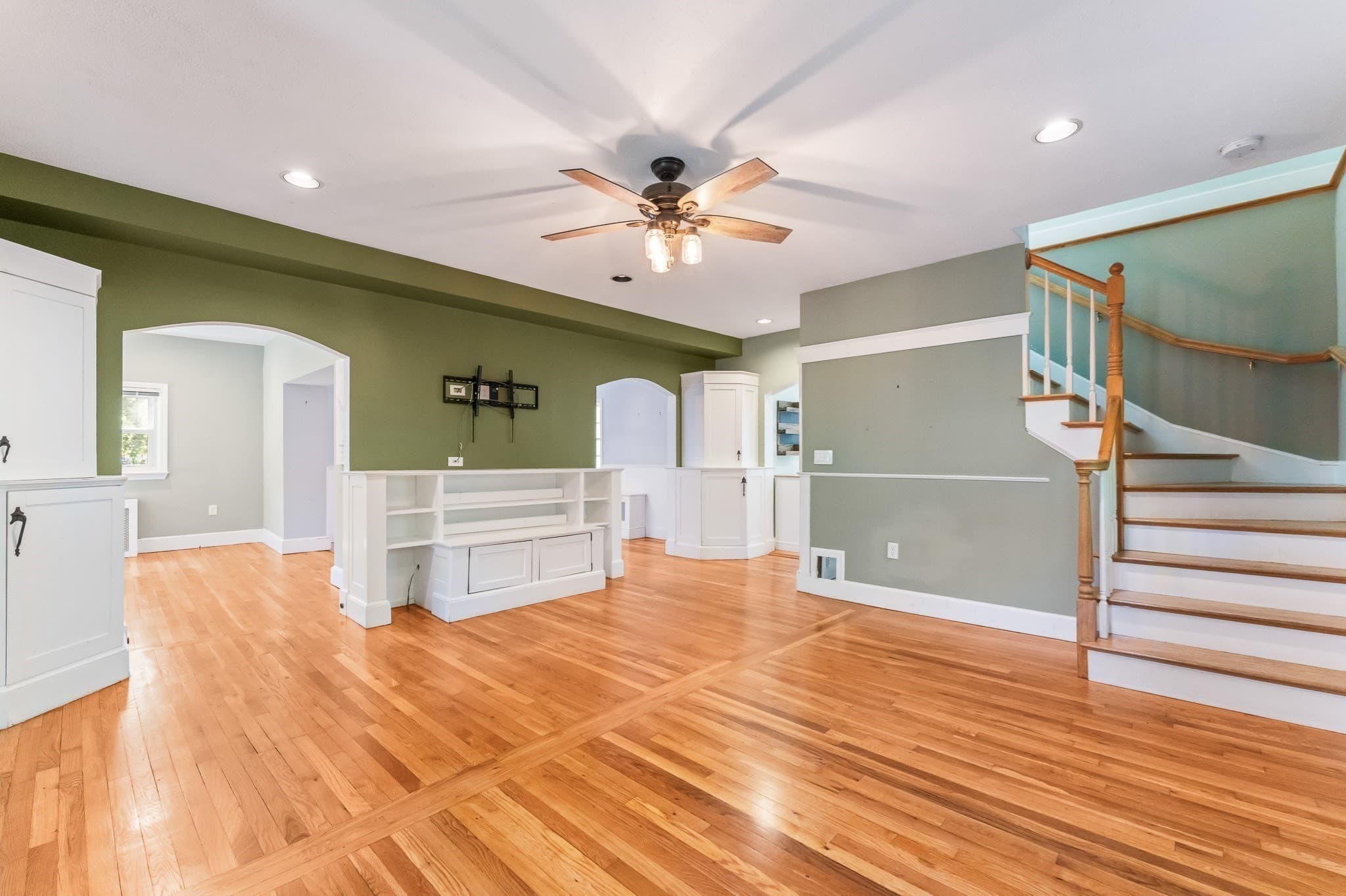 Single Family Residence at 24 Spear Ave, East Bridgewater MA 02333, East Bridgewater, photo 9 of 40