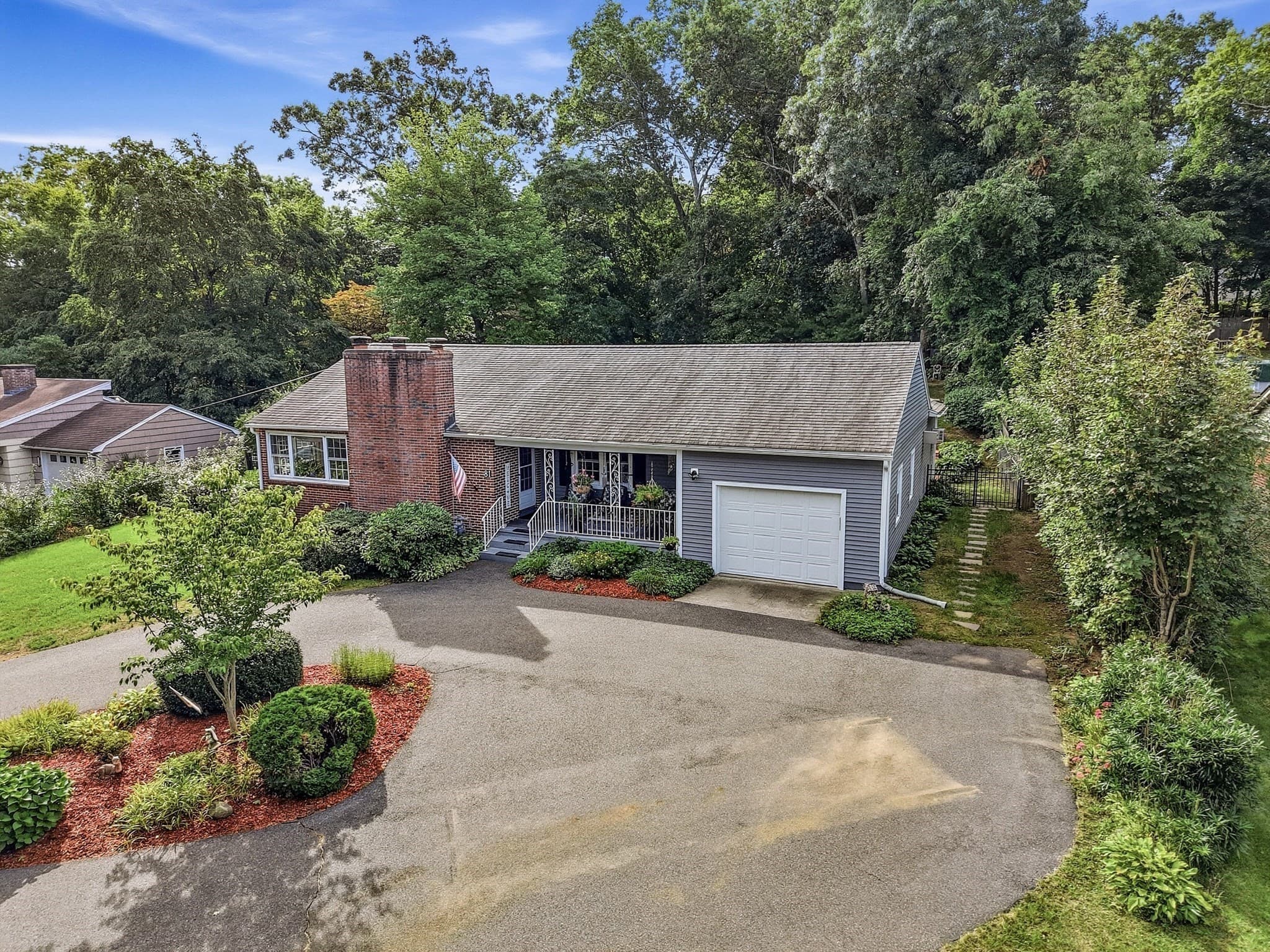 Single Family Residence at 81 E Gooseberry Rd, West Springfield MA 01089, West Springfield, photo 2 of 42