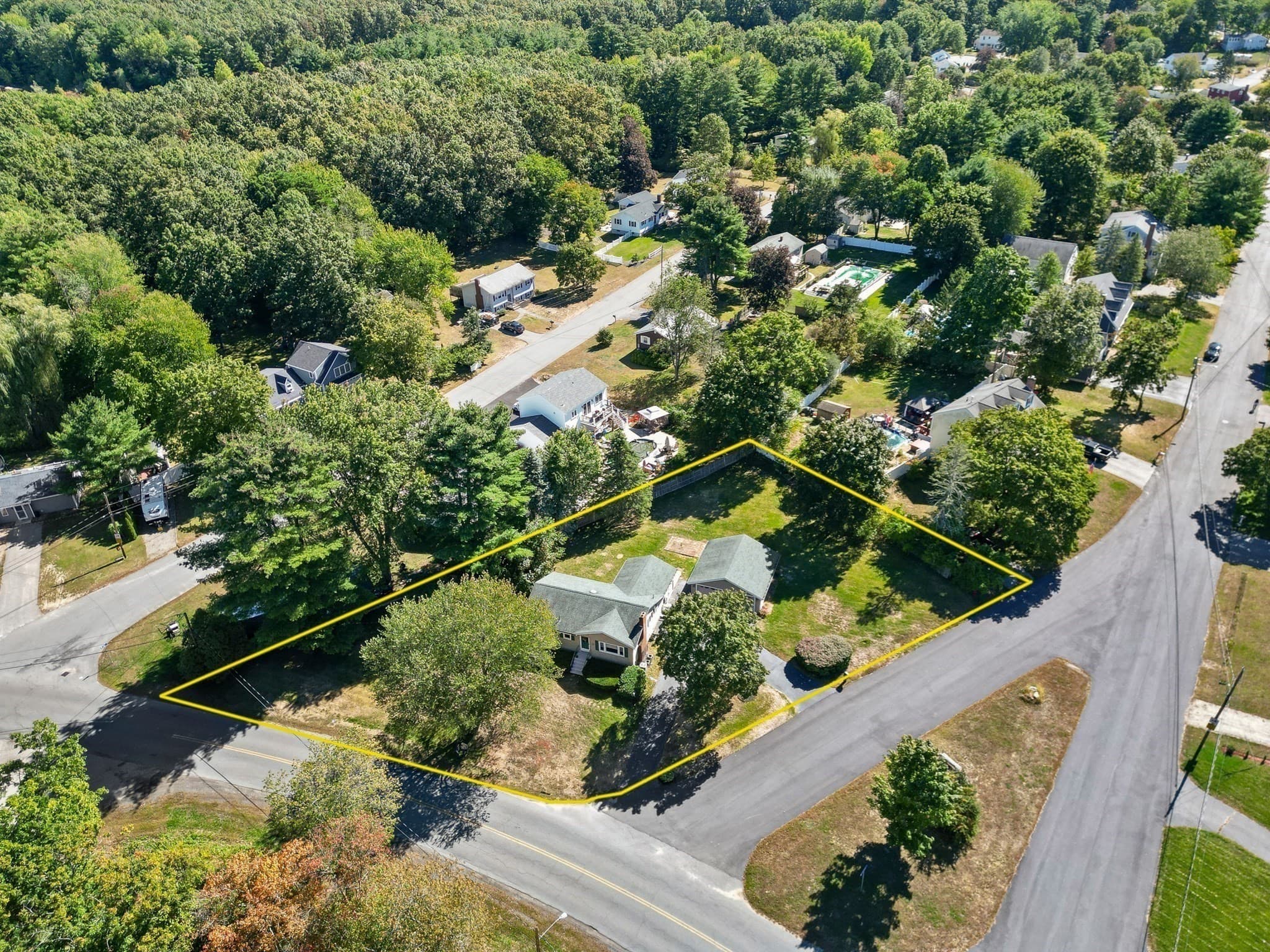 Single Family Residence at 163 Center St, Groveland MA 01834, Groveland, photo 36 of 41