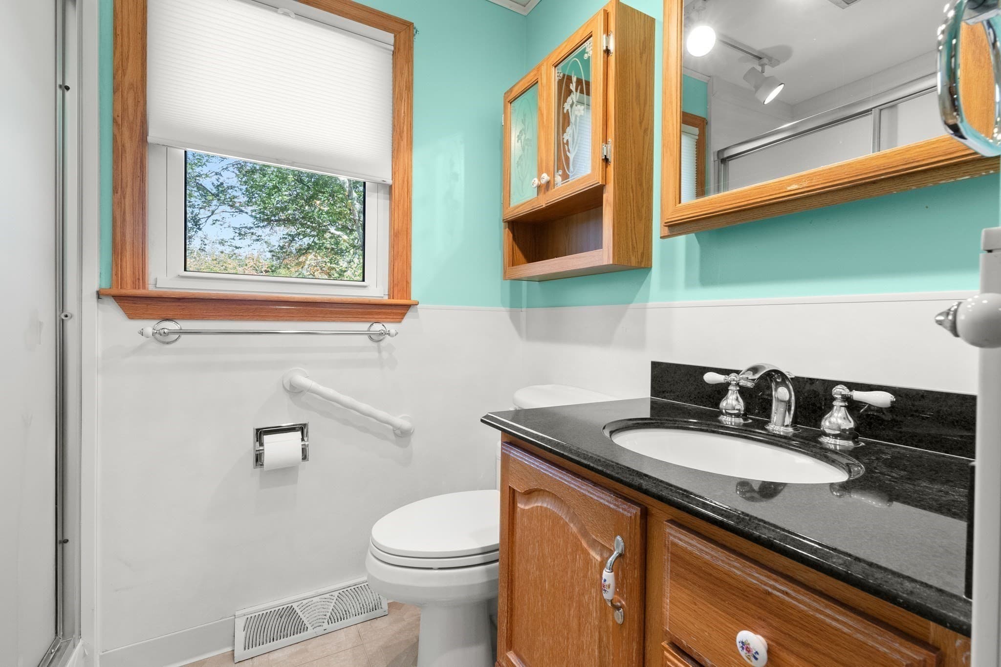 Single Family Residence at 163 Center St, Groveland MA 01834, Groveland, photo 18 of 41