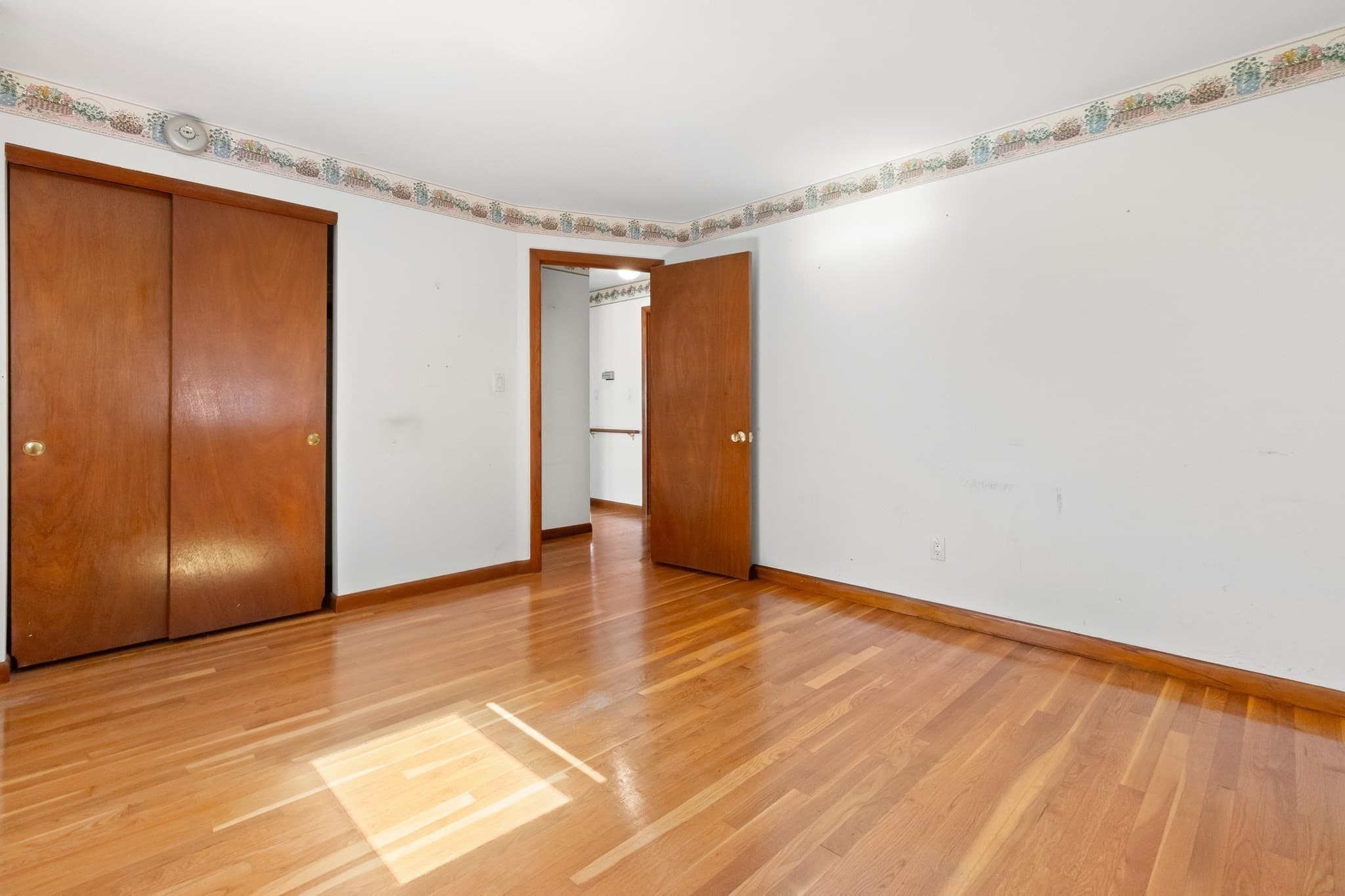 Single Family Residence at 163 Center St, Groveland MA 01834, Groveland, photo 11 of 41
