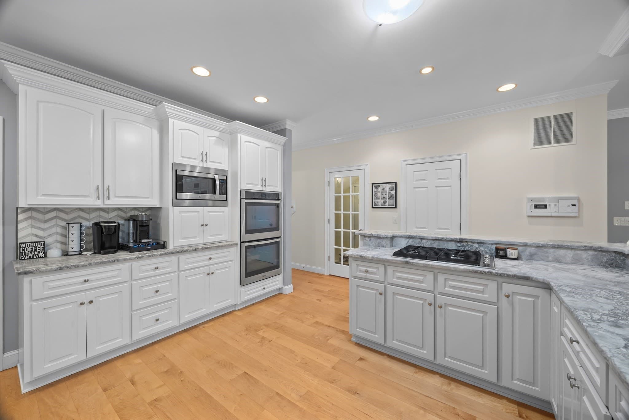 Single Family Residence at 75 Spring St, Shrewsbury MA 01545, Shrewsbury, photo 6 of 41