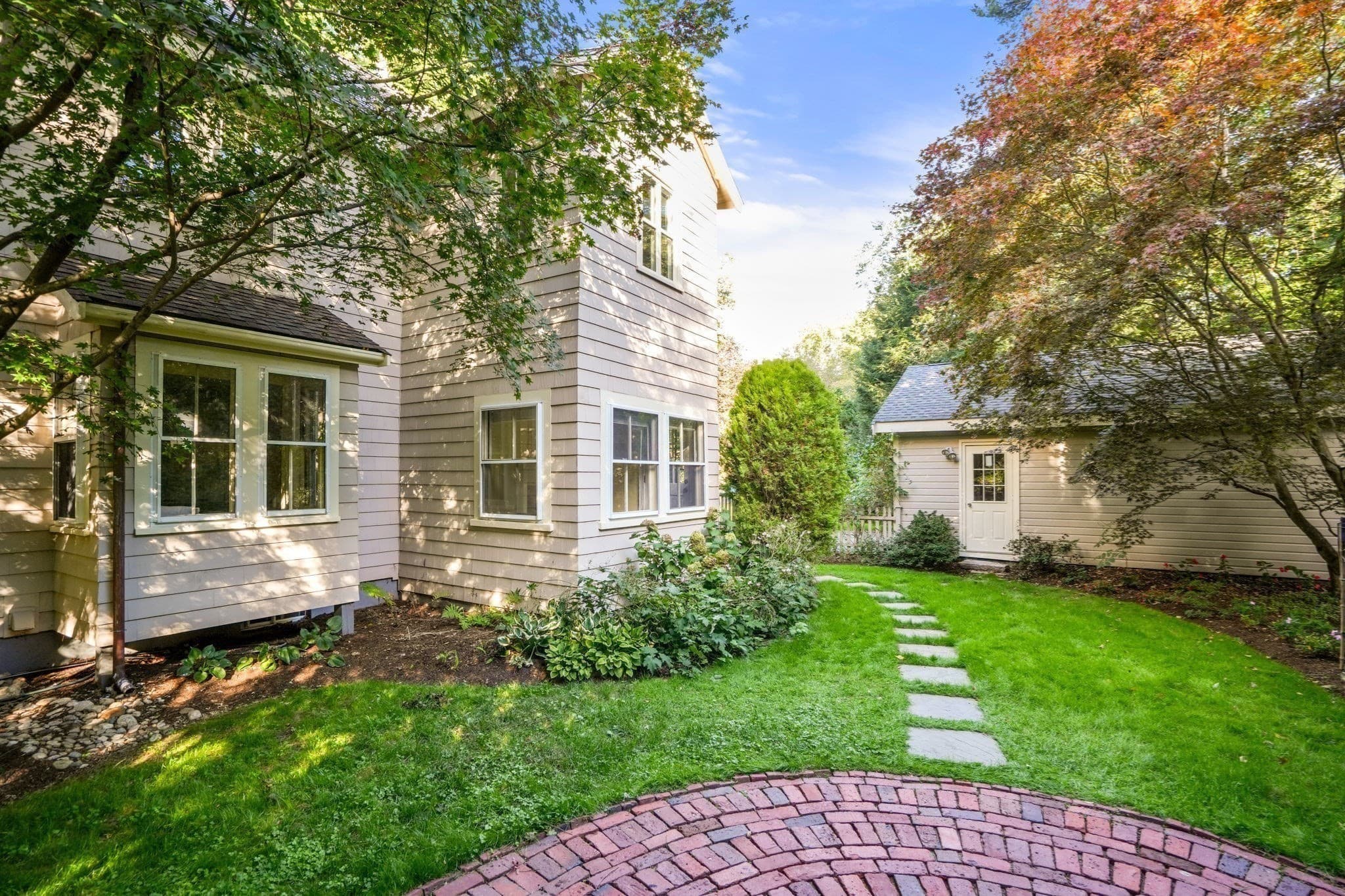 Single Family Residence at 8 East Rd, Wayland MA 01778, Wayland, photo 16 of 19