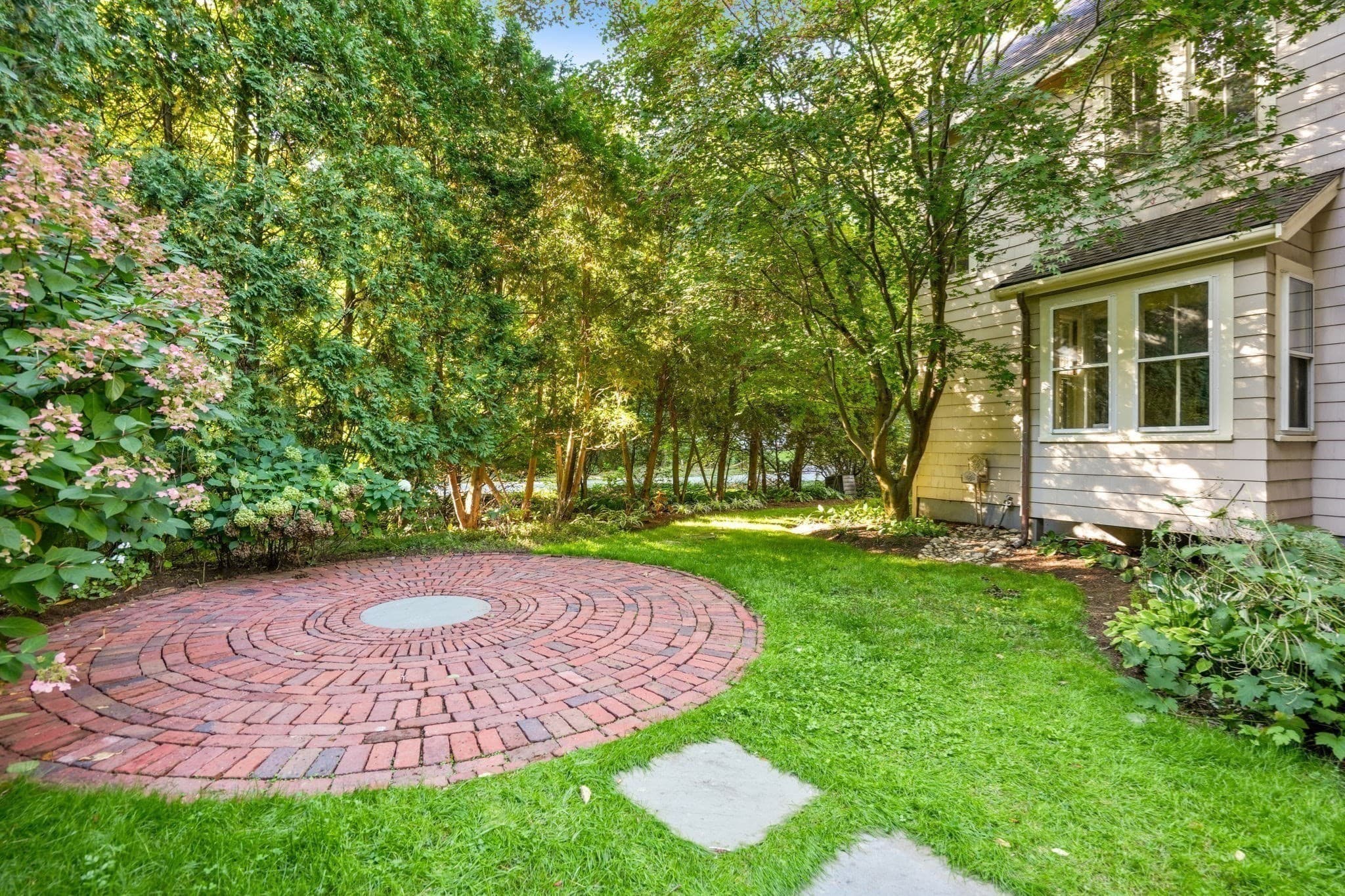 Single Family Residence at 8 East Rd, Wayland MA 01778, Wayland, photo 15 of 19