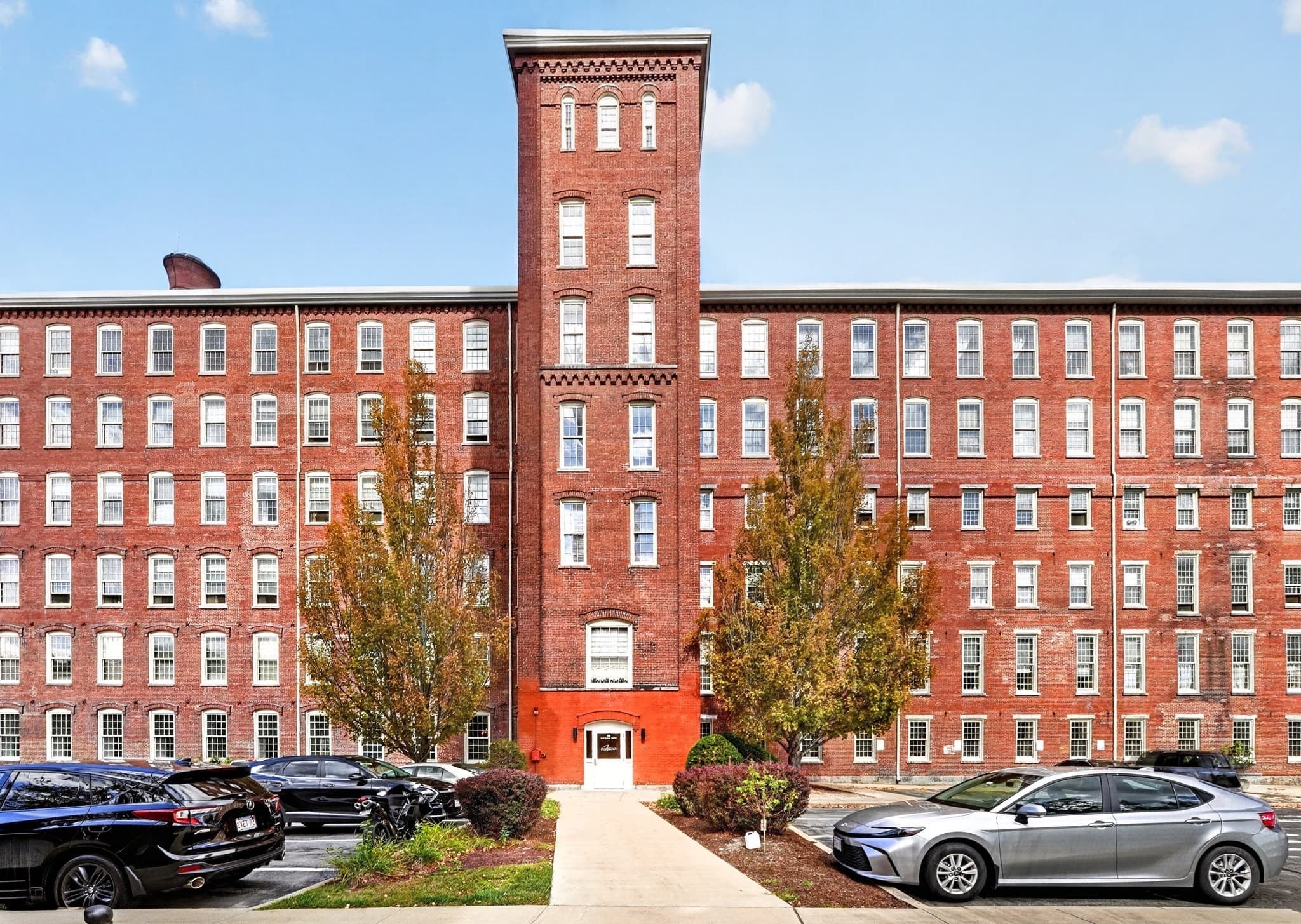 Condominium at 52 Lawrence Dr. # M213, Lowell MA 01854, Lowell, photo 27 of 33