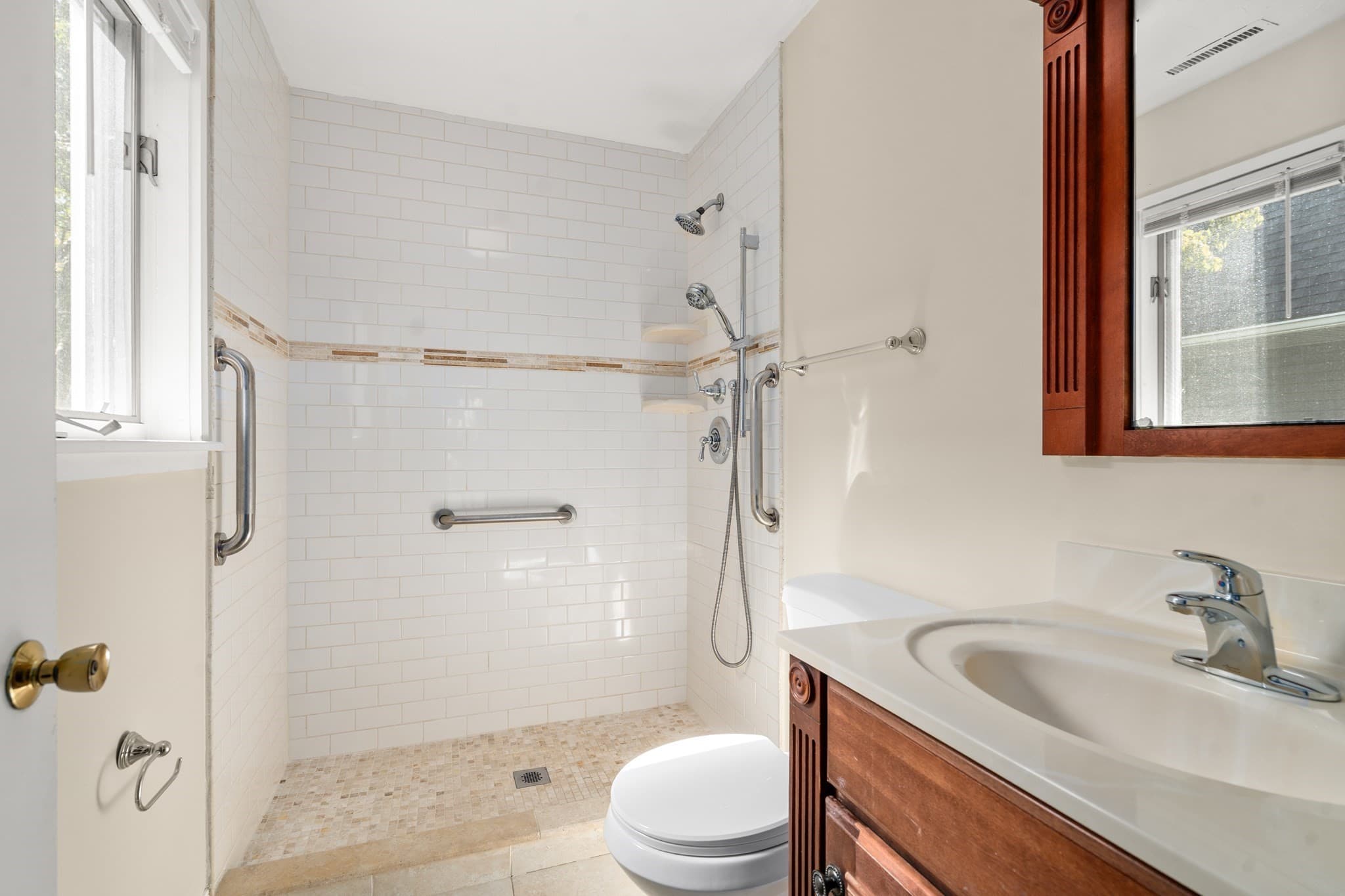 Condominium at 5 Farmer Rd # 5, Milton MA 02186, Milton, photo 16 of 23