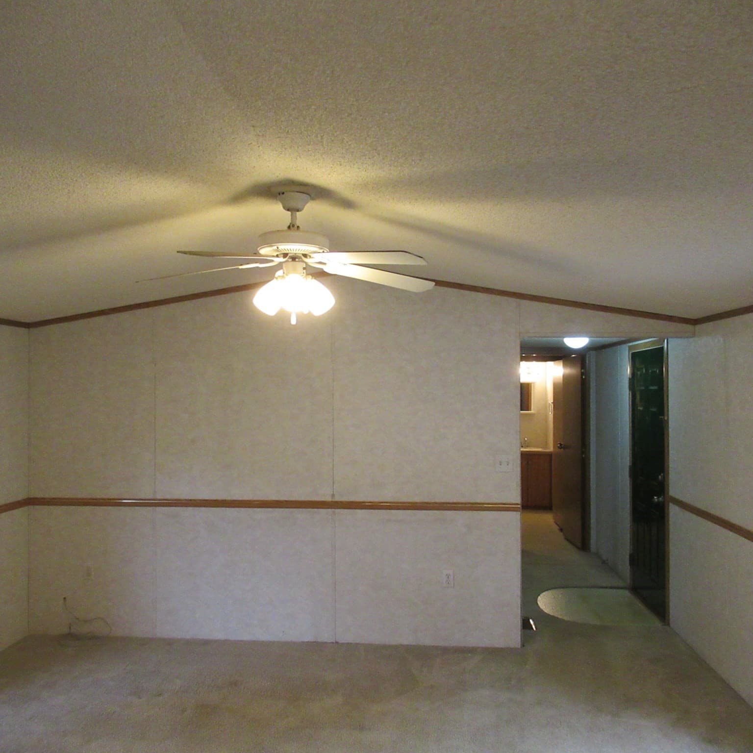 Mobile Home at 37 Mobile Ave # 37, Chelmsford MA 01824, Chelmsford, photo 13 of 29