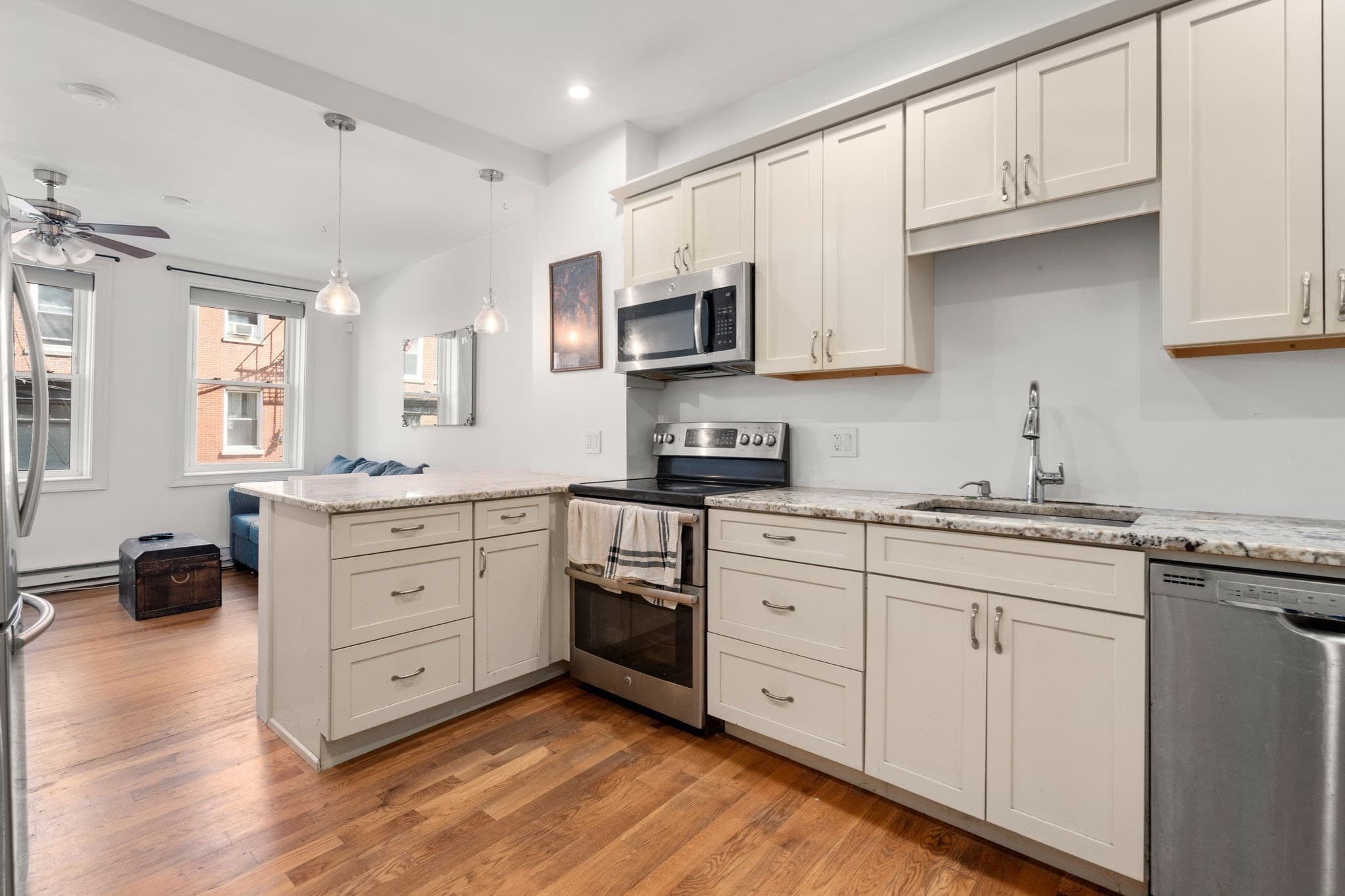 Condominium at 162 Endicott St # 1, Boston MA 02113, Boston, photo 3 of 20