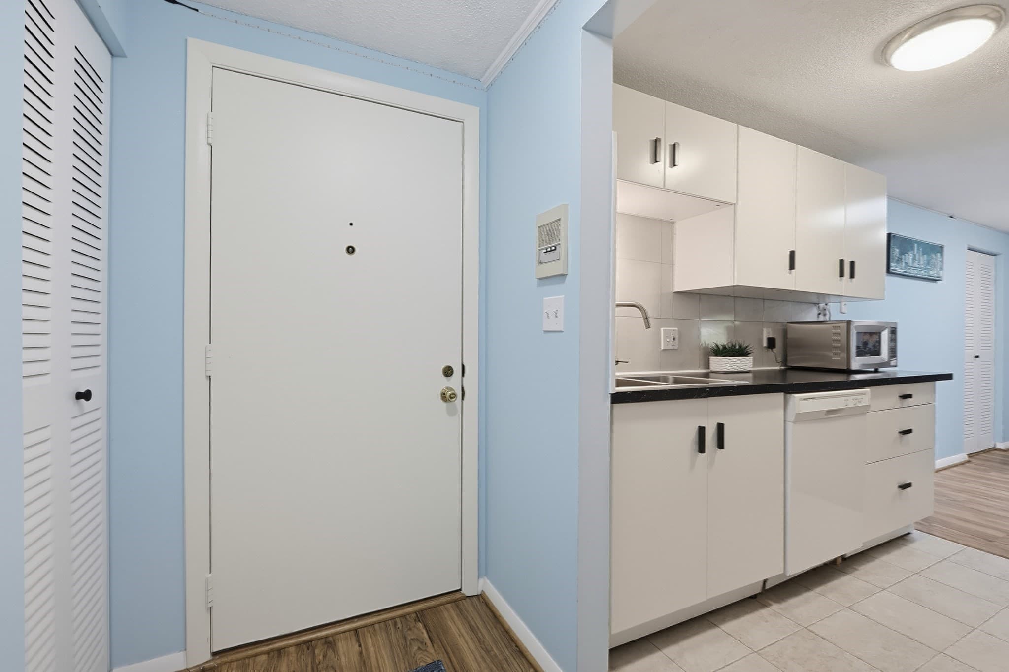 Condominium at 220 Bedford St # E11, Bridgewater MA 02324, Bridgewater, photo 12 of 34