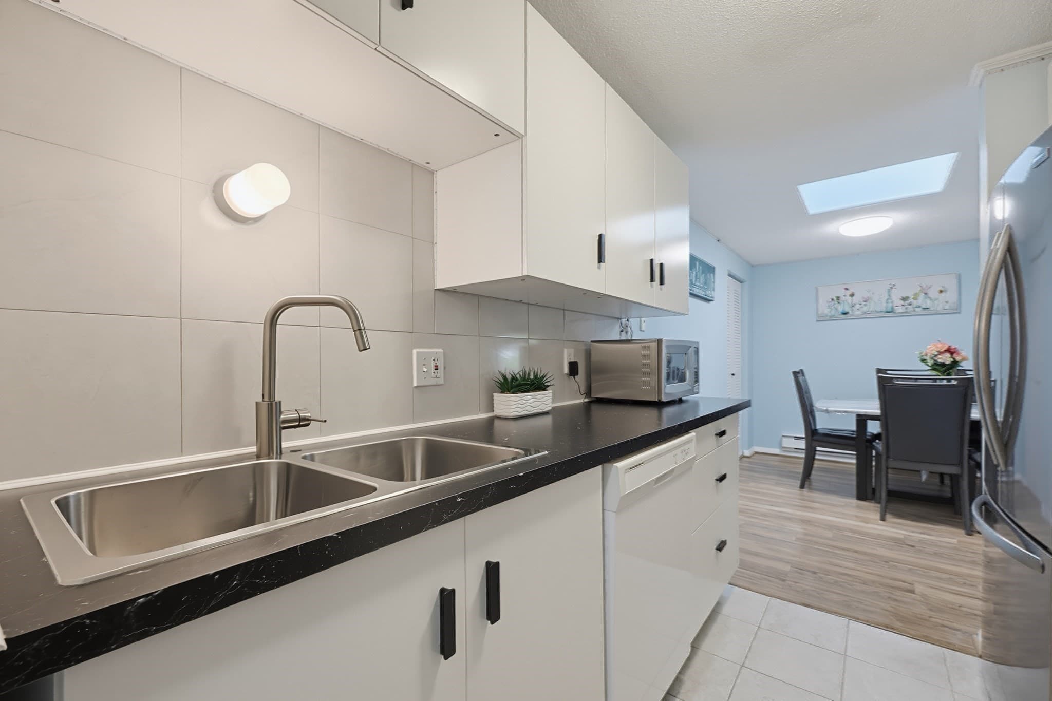 Condominium at 220 Bedford St # E11, Bridgewater MA 02324, Bridgewater, photo 11 of 34