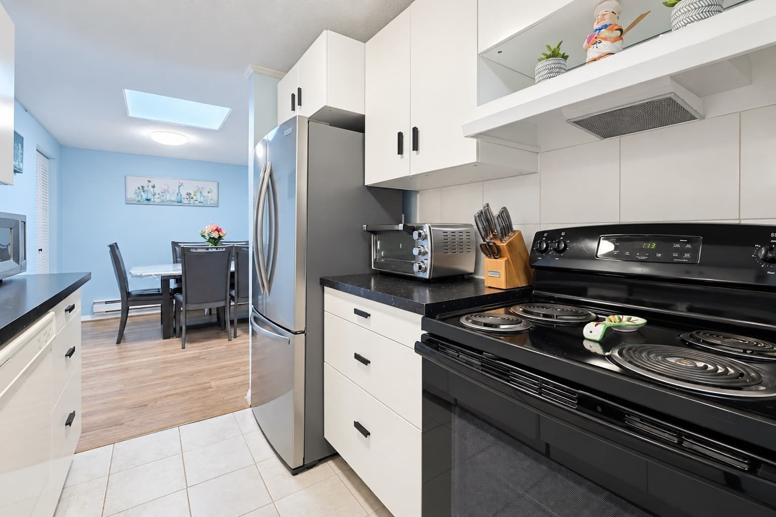 Condominium at 220 Bedford St # E11, Bridgewater MA 02324, Bridgewater, photo 8 of 34