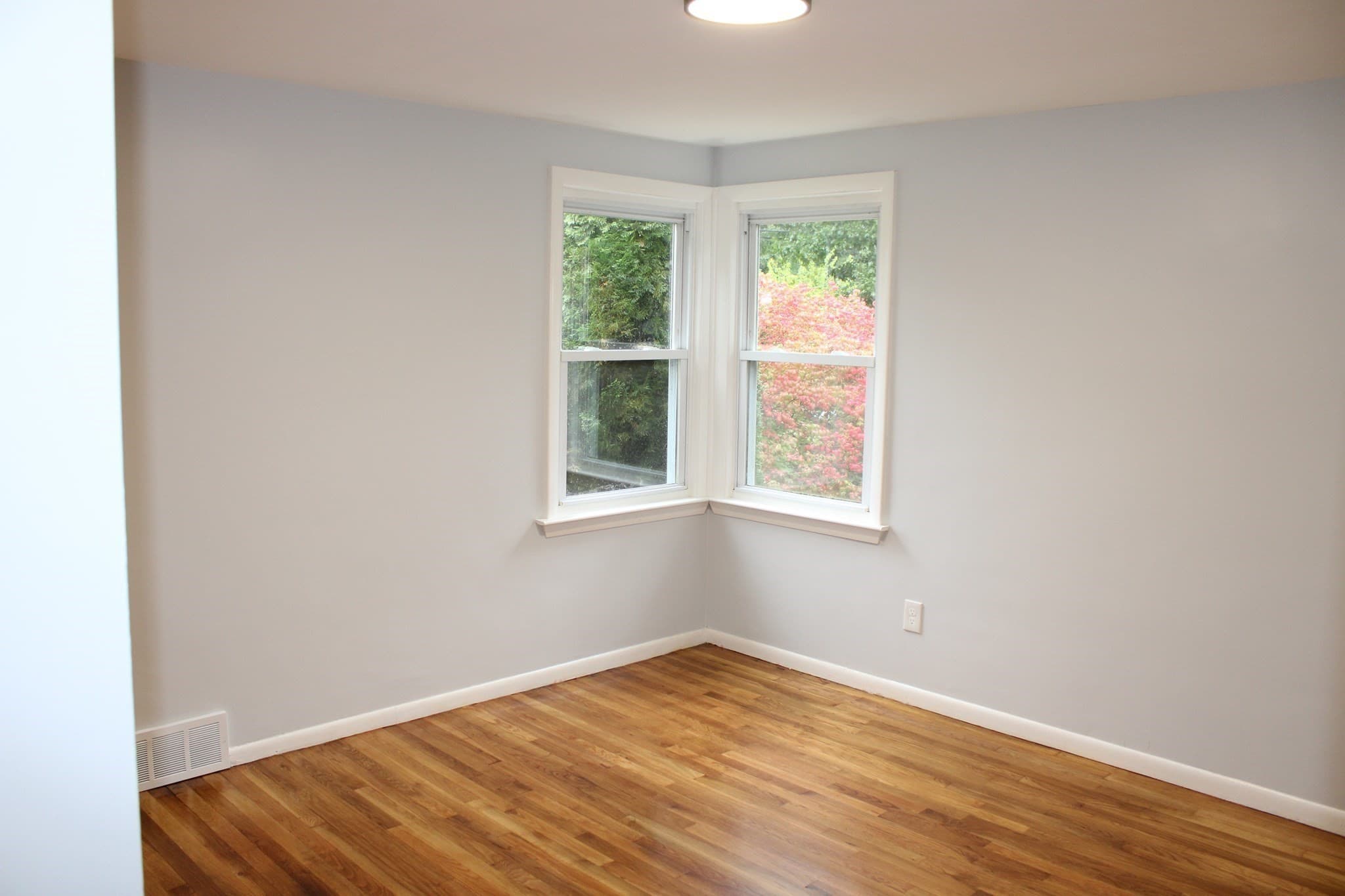 Single Family Residence at 158 Woodcrest Rd, Springfield MA 01029, Springfield, photo 9 of 20