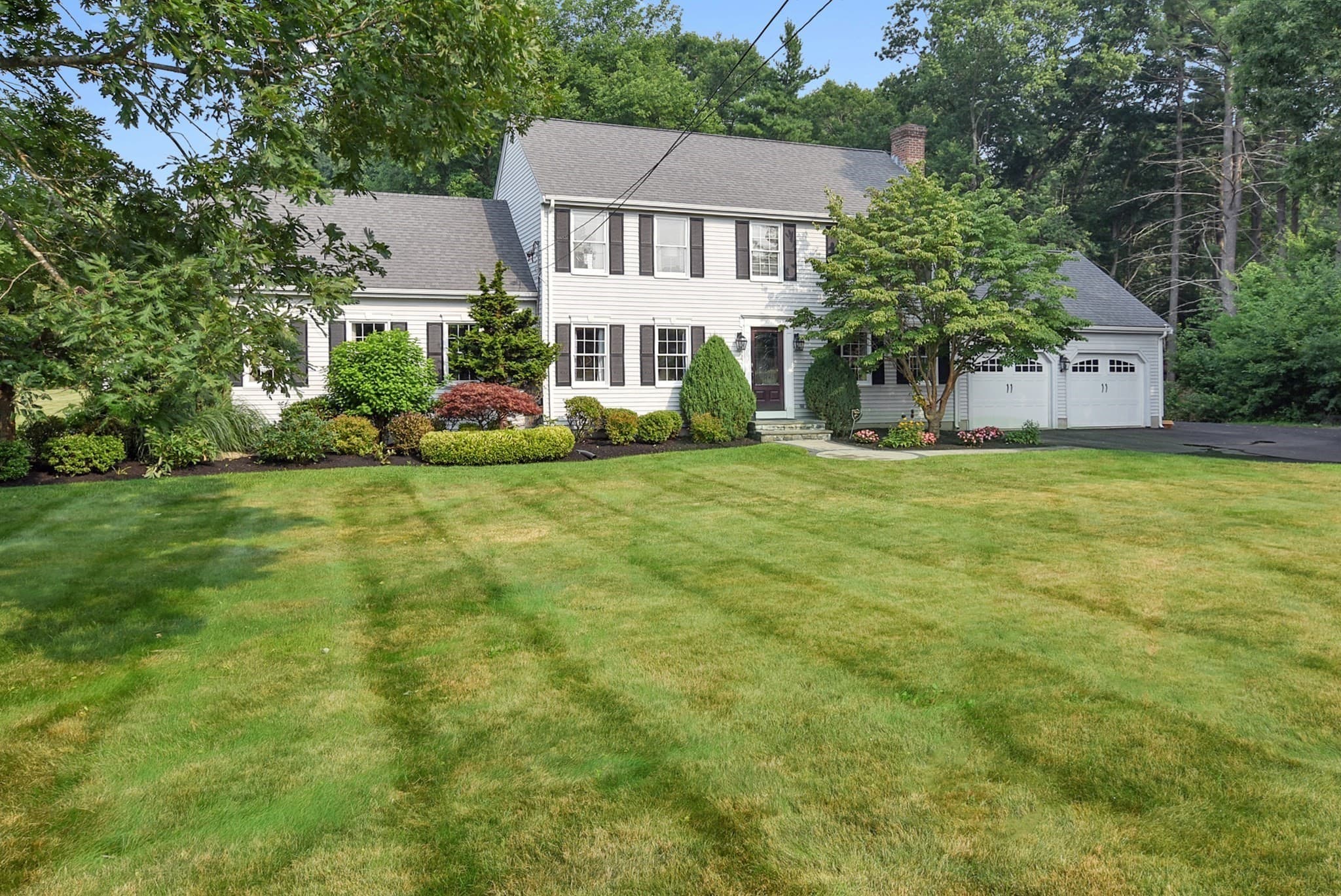 Single Family Residence at 82 Bellingham Rd, Blackstone MA 01504, Blackstone, photo 2 of 32