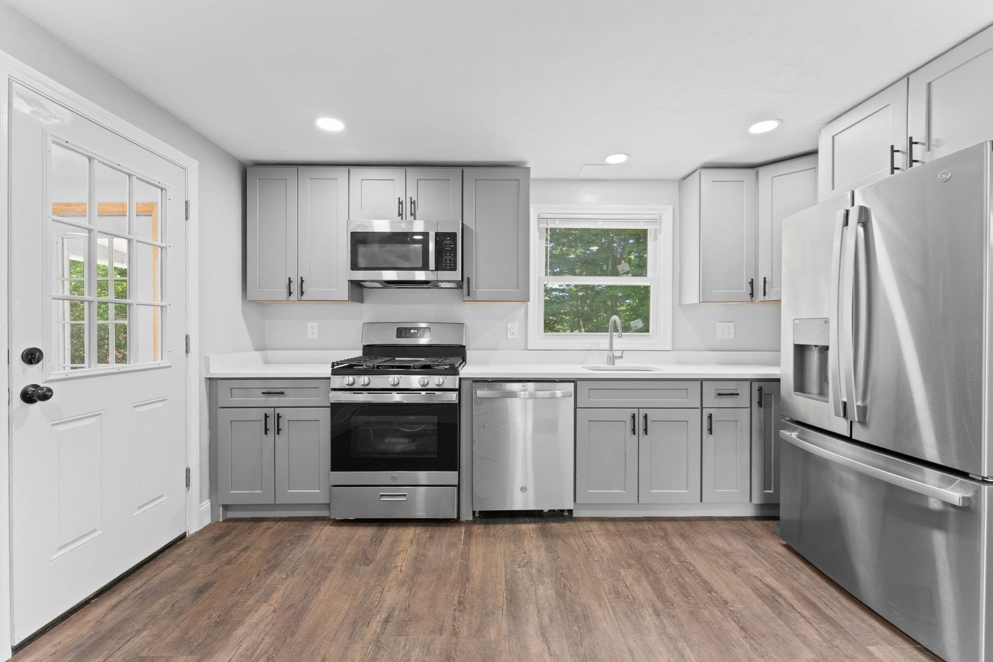 Single Family Residence at 5 Tuckoosa Cir, Bridgewater MA 02324, Bridgewater, photo 12 of 38