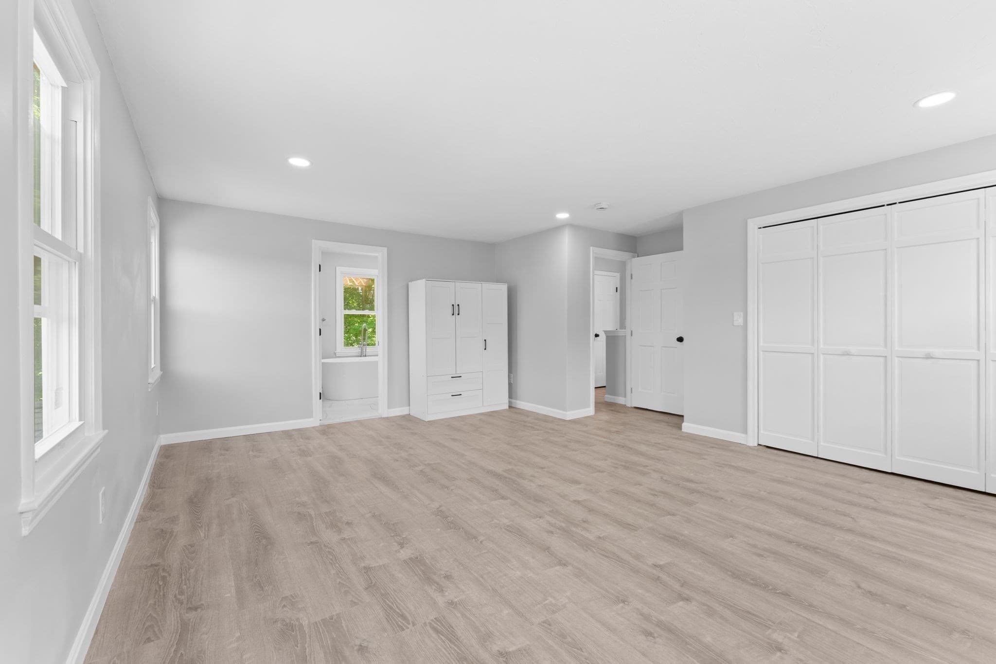 Single Family Residence at 5 Tuckoosa Cir, Bridgewater MA 02324, Bridgewater, photo 26 of 38