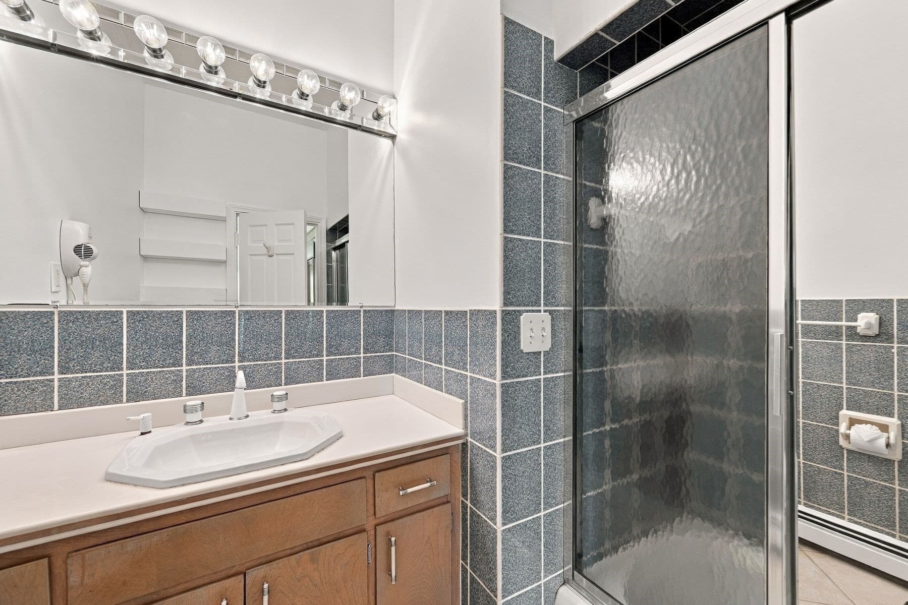 Single Family Residence at 352 Atlantic Avenue, Marblehead MA 01945, Marblehead, photo 23 of 42
