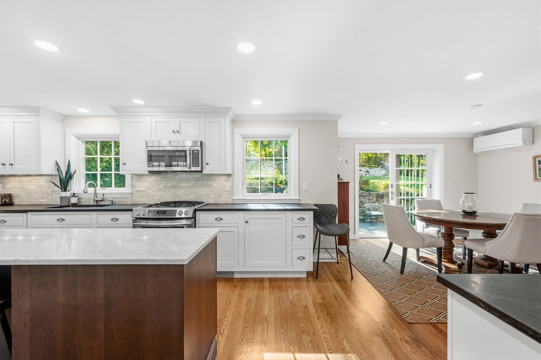 Single Family Residence at 37 Century Ln, Milton MA 02186, Milton, photo 2 of 32