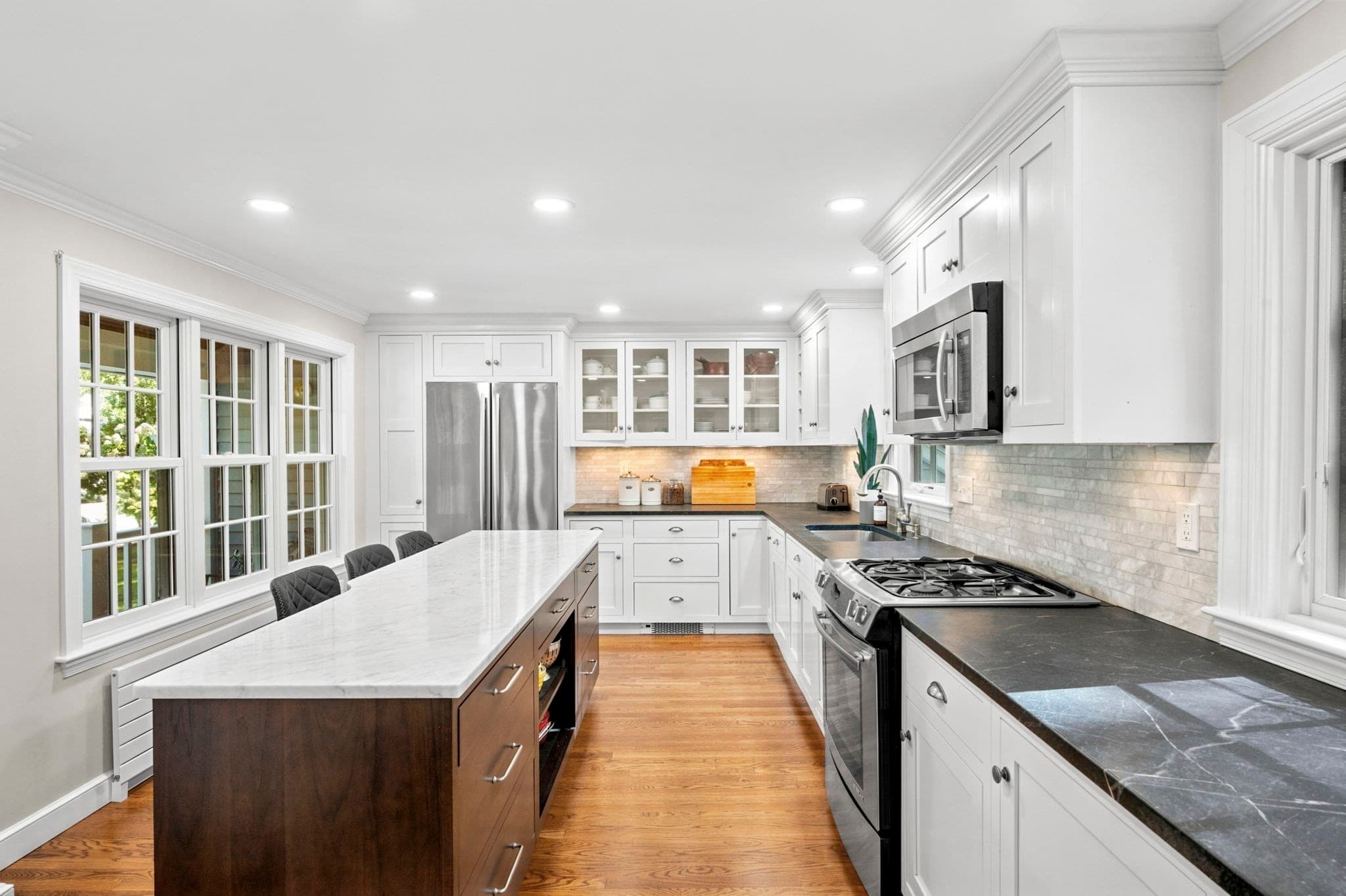 Single Family Residence at 37 Century Ln, Milton MA 02186, Milton, photo 4 of 32