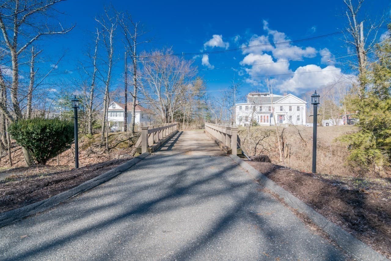 Condominium at 124 College Street # 2, South Hadley MA 01075, South Hadley, photo 16 of 19