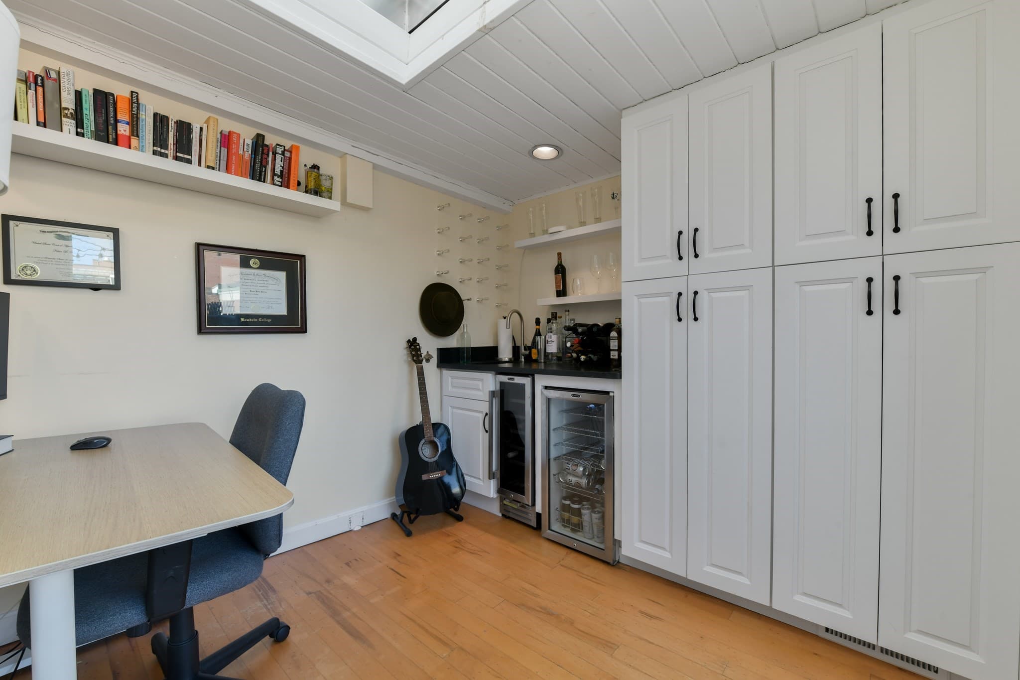Condominium at 6 Grove Street # 3, Boston MA 02114, Boston, photo 12 of 14