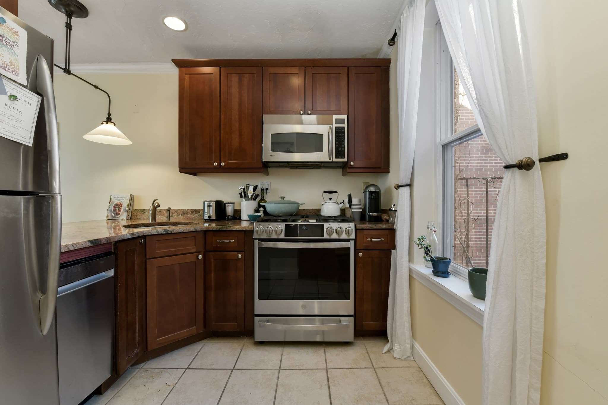 Condominium at 6 Grove Street # 3, Boston MA 02114, Boston, photo 5 of 14