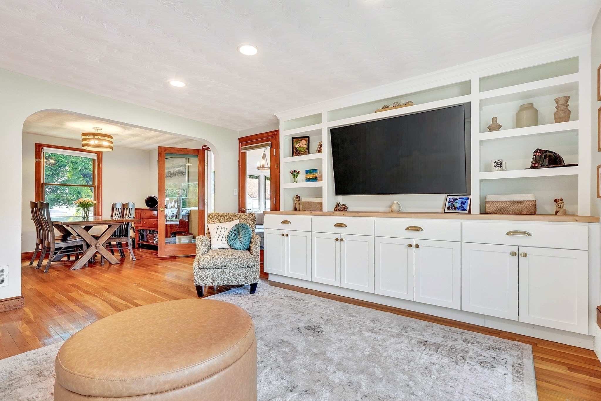 Single Family Residence at 6 Sprucewood Rd, Wilmington MA 01887, Wilmington, photo 5 of 38