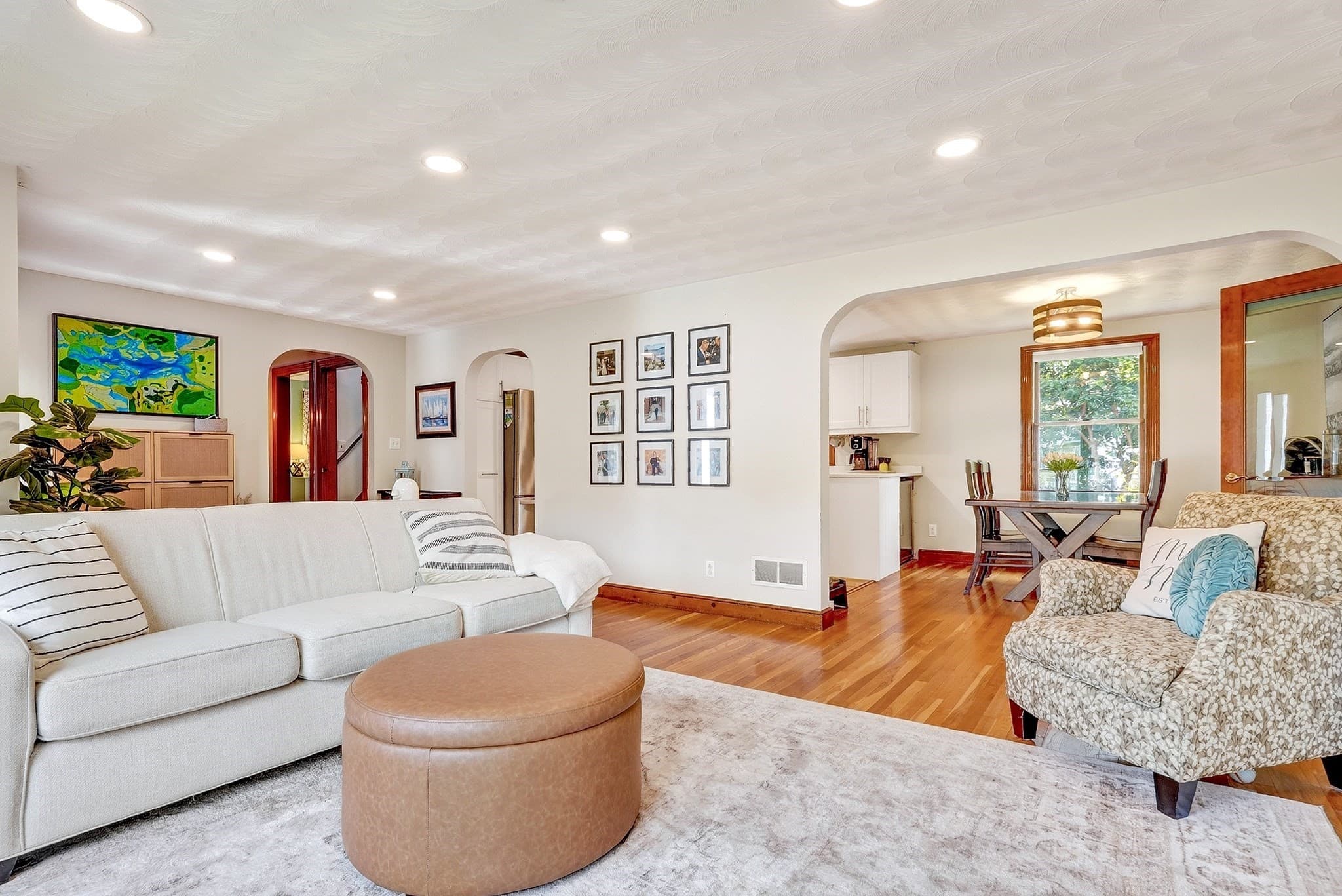 Single Family Residence at 6 Sprucewood Rd, Wilmington MA 01887, Wilmington, photo 4 of 38