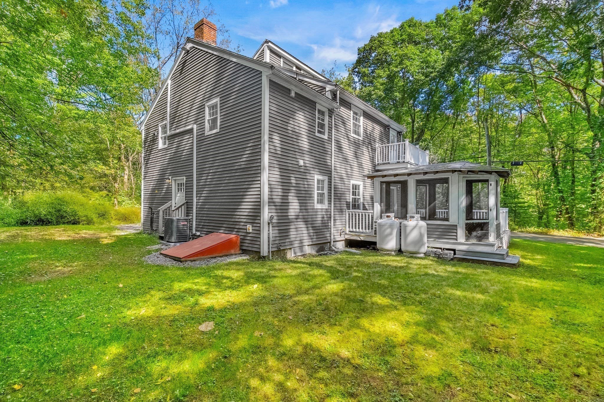 Single Family Residence at 198 Uxbridge Rd, Sutton MA 01590, Sutton, photo 22 of 29