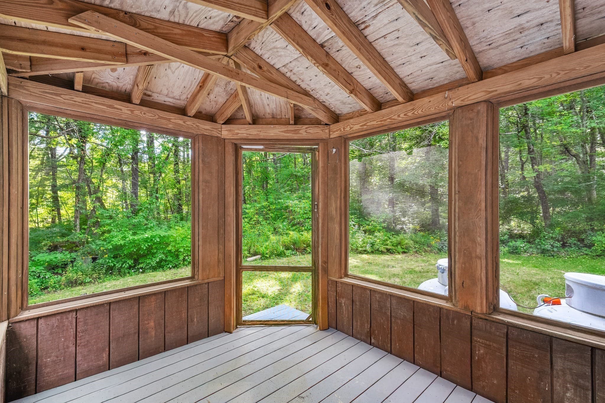 Single Family Residence at 198 Uxbridge Rd, Sutton MA 01590, Sutton, photo 21 of 29
