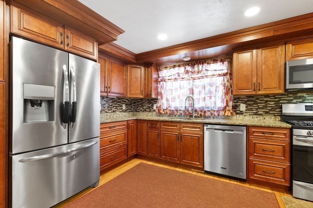 Single Family Residence at 71 Dwinell Rd, Taunton MA 02780, Taunton, photo 2 of 29