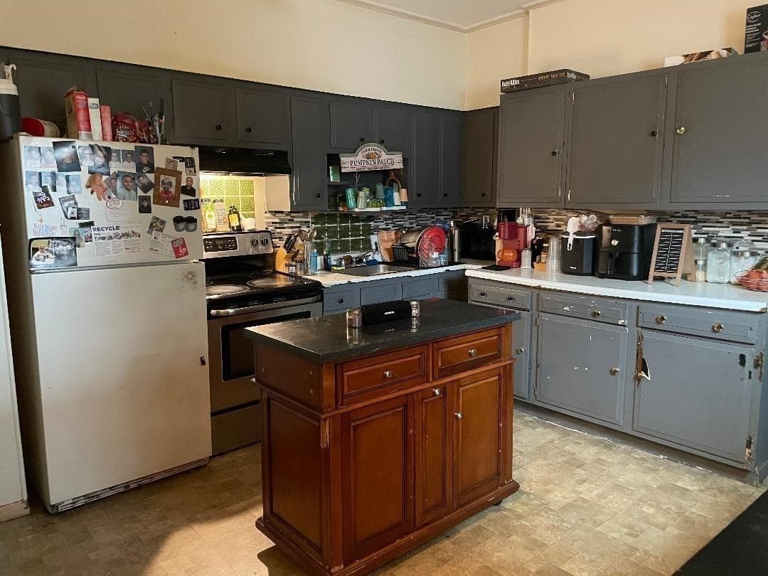 Multi Family at 11 Center Street, Holyoke MA 01040, Holyoke, photo 13 of 22
