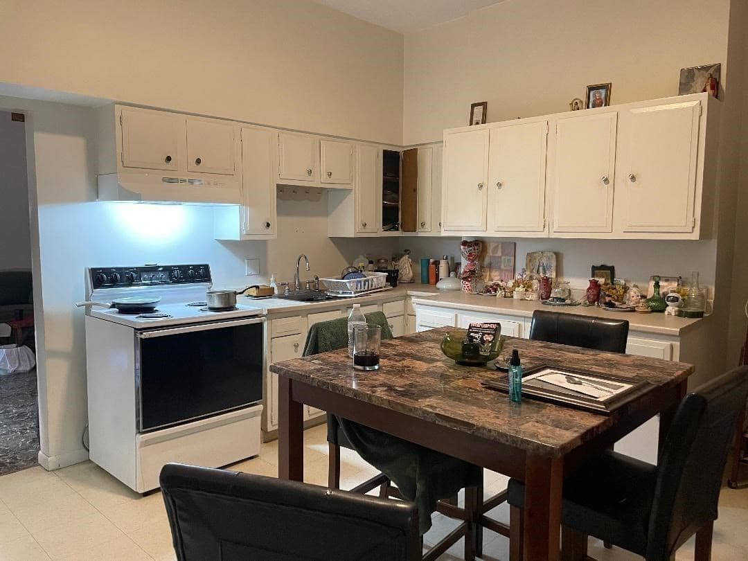 Multi Family at 11 Center Street, Holyoke MA 01040, Holyoke, photo 12 of 22