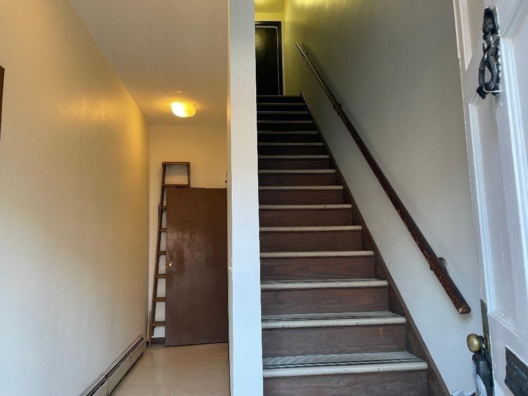 Multi Family at 11 Center Street, Holyoke MA 01040, Holyoke, photo 10 of 22