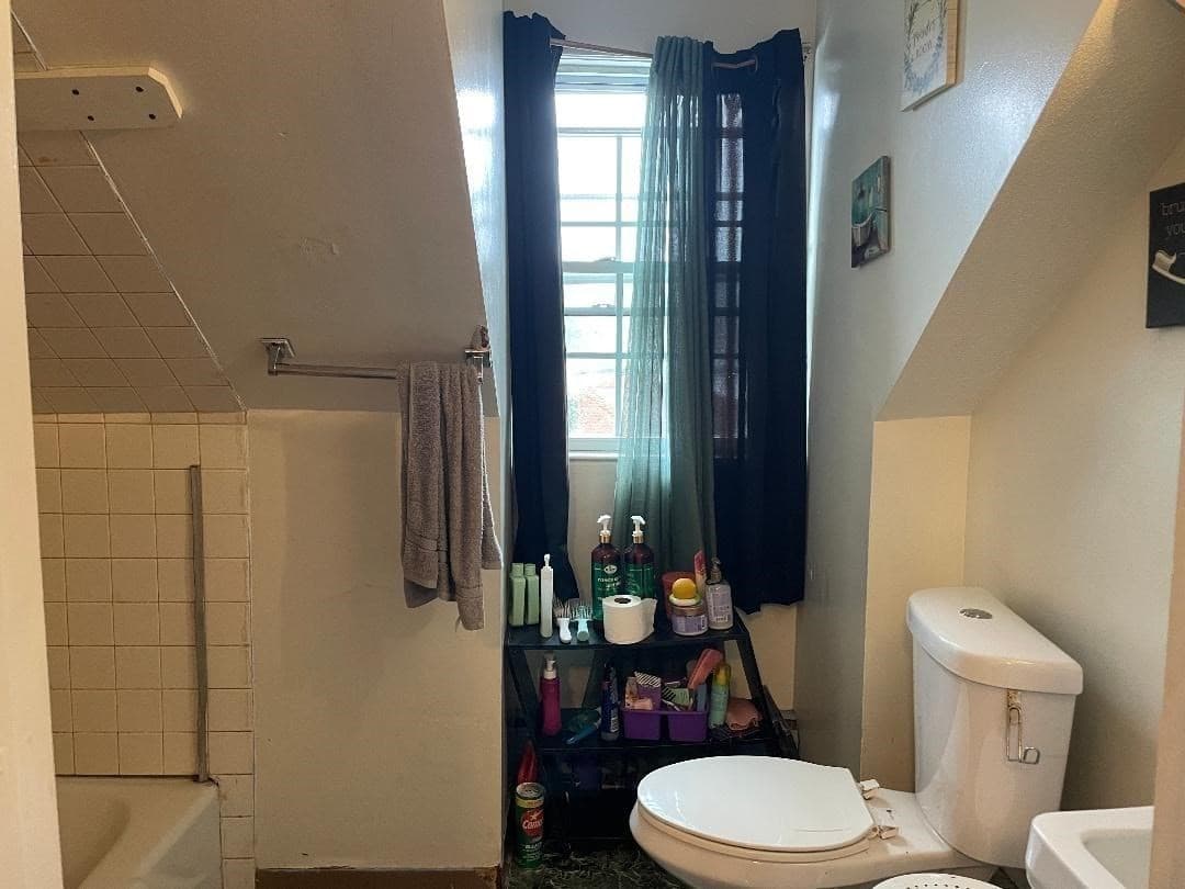 Multi Family at 11 Center Street, Holyoke MA 01040, Holyoke, photo 18 of 22