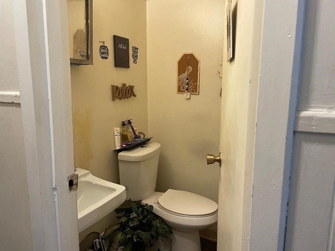 Multi Family at 11 Center Street, Holyoke MA 01040, Holyoke, photo 19 of 22