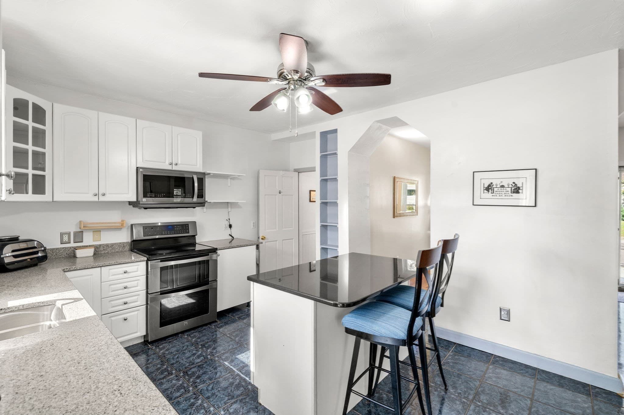 Single Family Residence at 24 Lakeview Ave, Taunton MA 02780, Taunton, photo 17 of 41