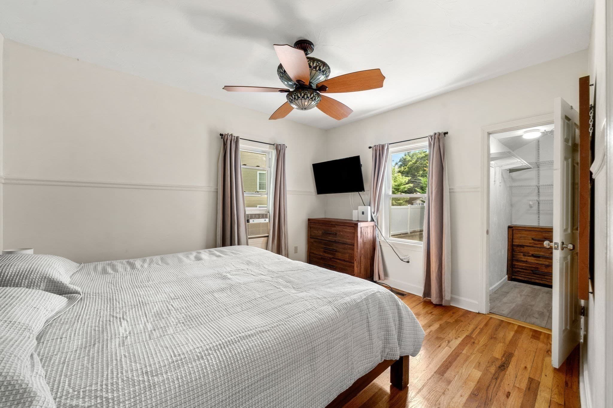 Single Family Residence at 24 Lakeview Ave, Taunton MA 02780, Taunton, photo 24 of 41