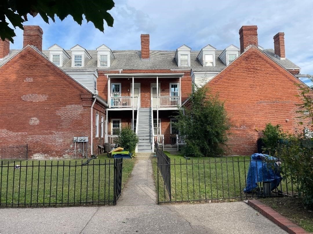 Multi Family at 13 Center Street, Holyoke MA 01040, Holyoke, photo 5 of 34