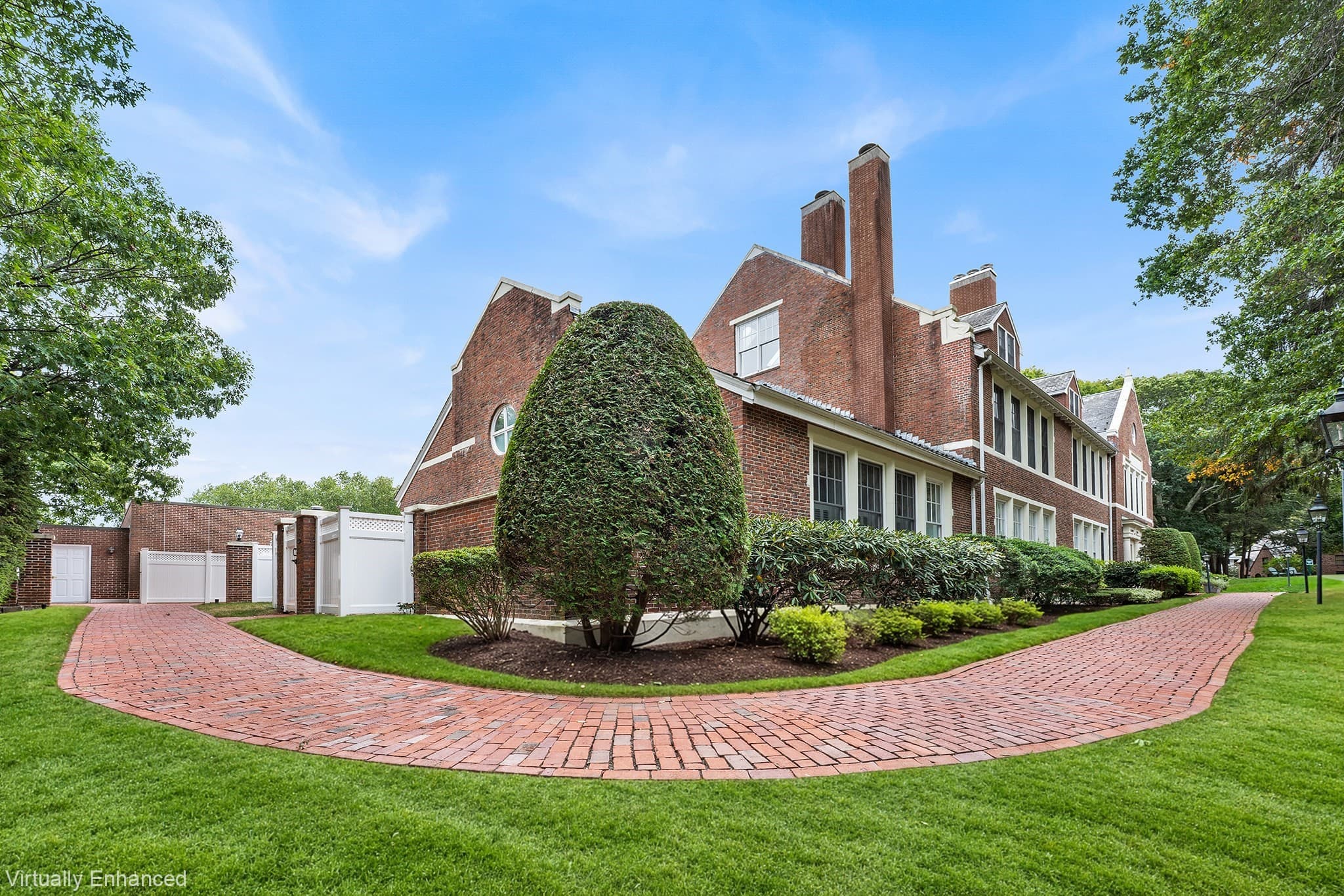 Condominium at 63 Garden Rd # 5, Wellesley MA 02481, Wellesley, photo 6 of 39