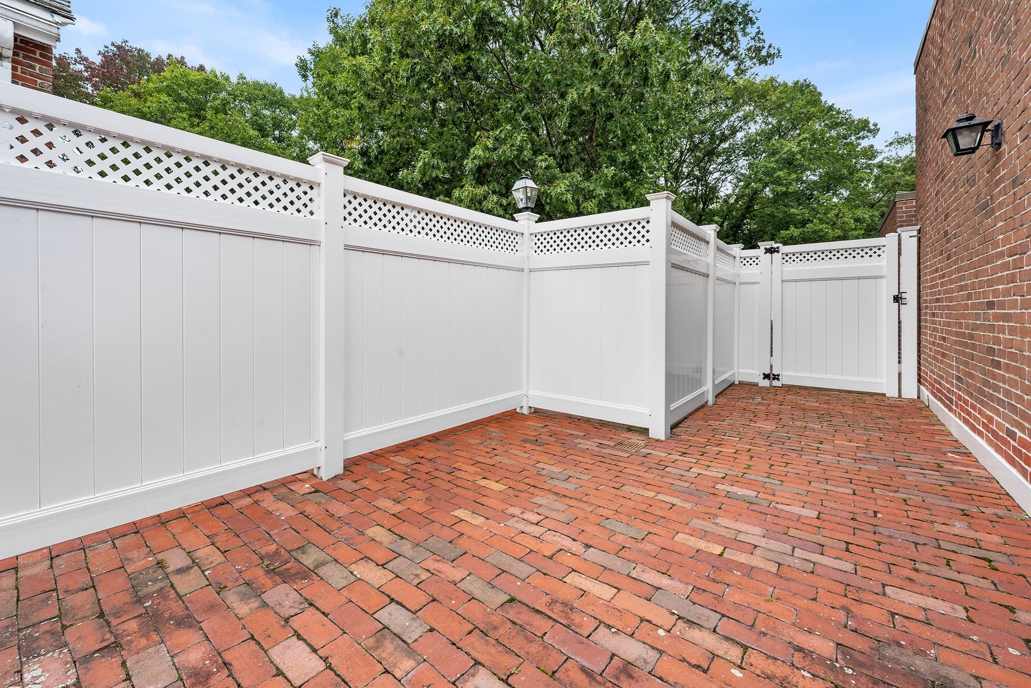 Condominium at 63 Garden Rd # 5, Wellesley MA 02481, Wellesley, photo 8 of 39