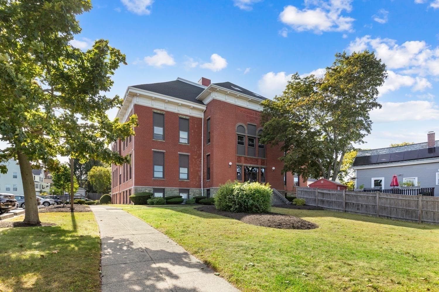 181 North St # 213, Salem MA 01970