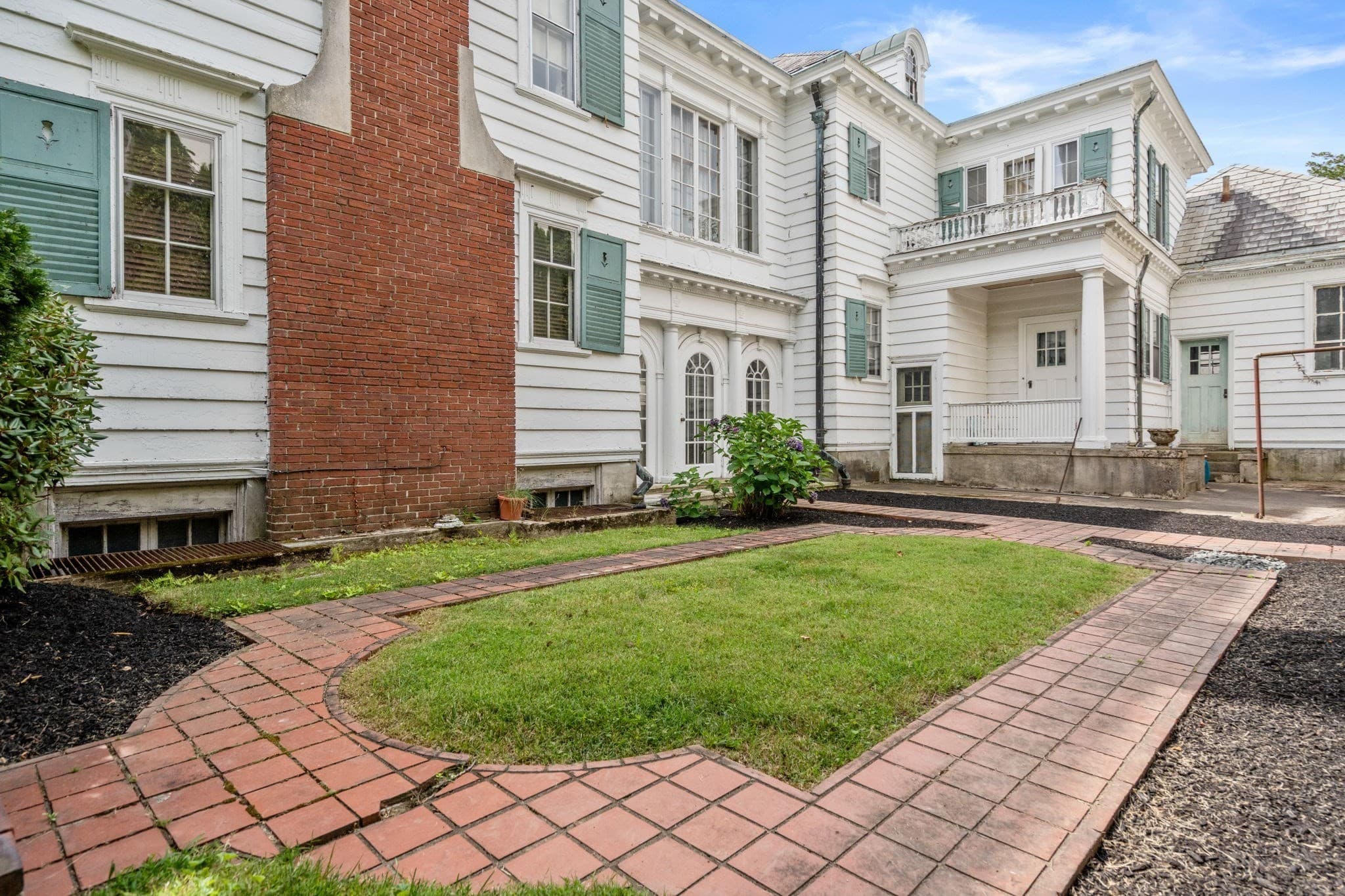 Single Family Residence at 2 Military Rd, Worcester MA 01609, Worcester, photo 25 of 39