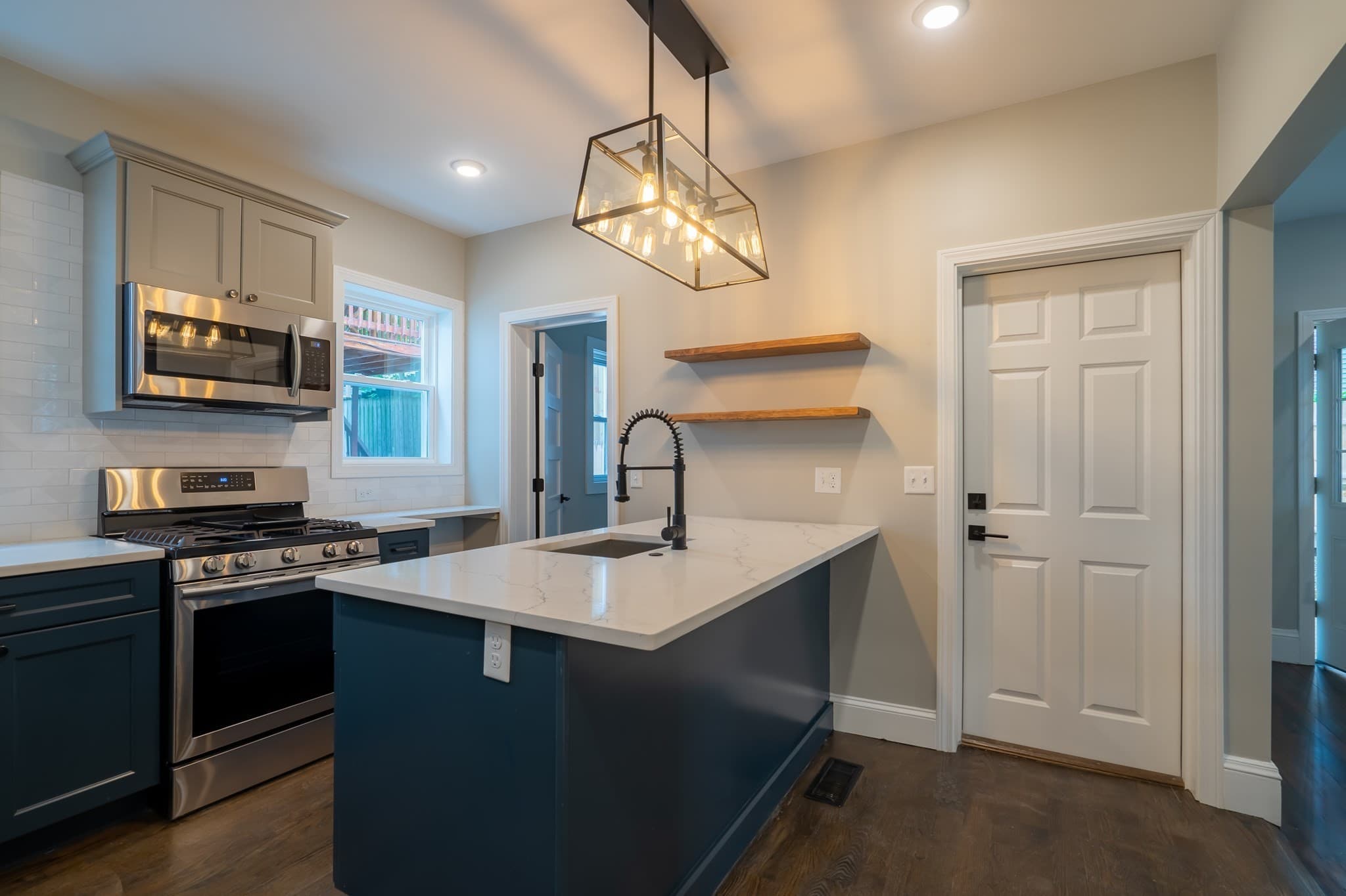Condominium at 101 Draper St # 1, Boston MA 02122, Boston, photo 2 of 15