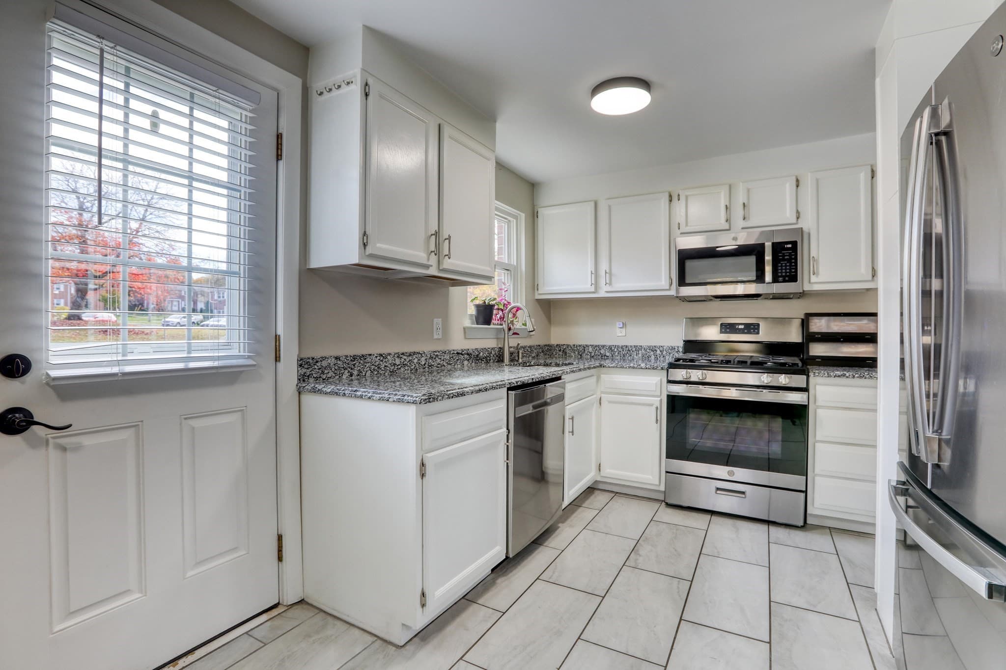 Condominium at 49 Kingston # 0, North Andover MA 01845, North Andover, photo 10 of 32